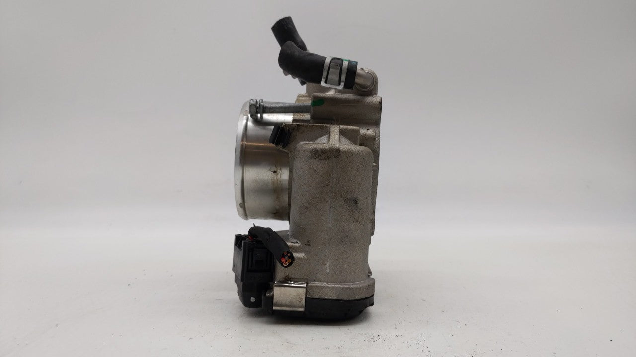 2020 Hyundai Santa Fe Throttle Body P/N:35100-2G600 Fits Fits 2015 2016 2017 2018 2019 OEM Used Auto Parts - Oemusedautopart