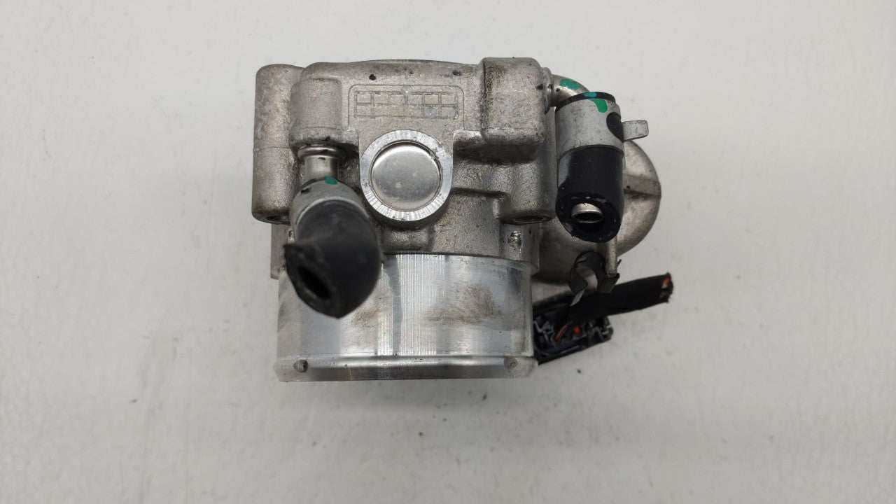 2020 Hyundai Santa Fe Throttle Body P/N:35100-2G600 Fits Fits 2015 2016 2017 2018 2019 OEM Used Auto Parts - Oemusedautopart