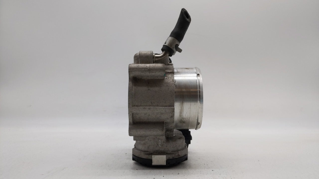 2020 Hyundai Santa Fe Throttle Body P/N:35100-2G600 Fits Fits 2015 2016 2017 2018 2019 OEM Used Auto Parts - Oemusedautopart