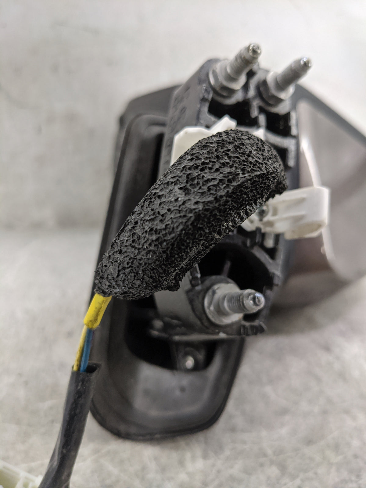 2020-2021 Hyundai Santa Fe Driver Side View Mirror - Left Door Mirror OEM Used - Oemusedautoparts1.com