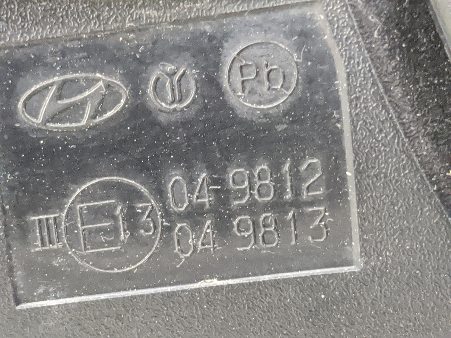 2020-2021 Hyundai Santa Fe Driver Side View Mirror - Left Door Mirror OEM Used - Oemusedautoparts1.com