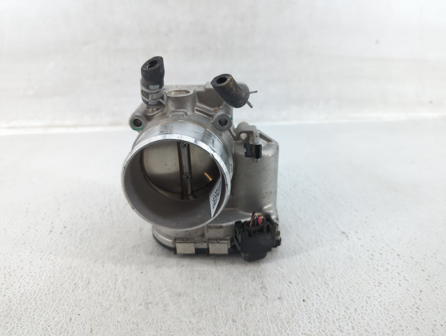 2019-2020 Hyundai Santa Fe Throttle Body P/N:35100-2G600 Fits Fits 2015 2016 2017 2018 2019 2020 2021 OEM Used Auto Parts - 
