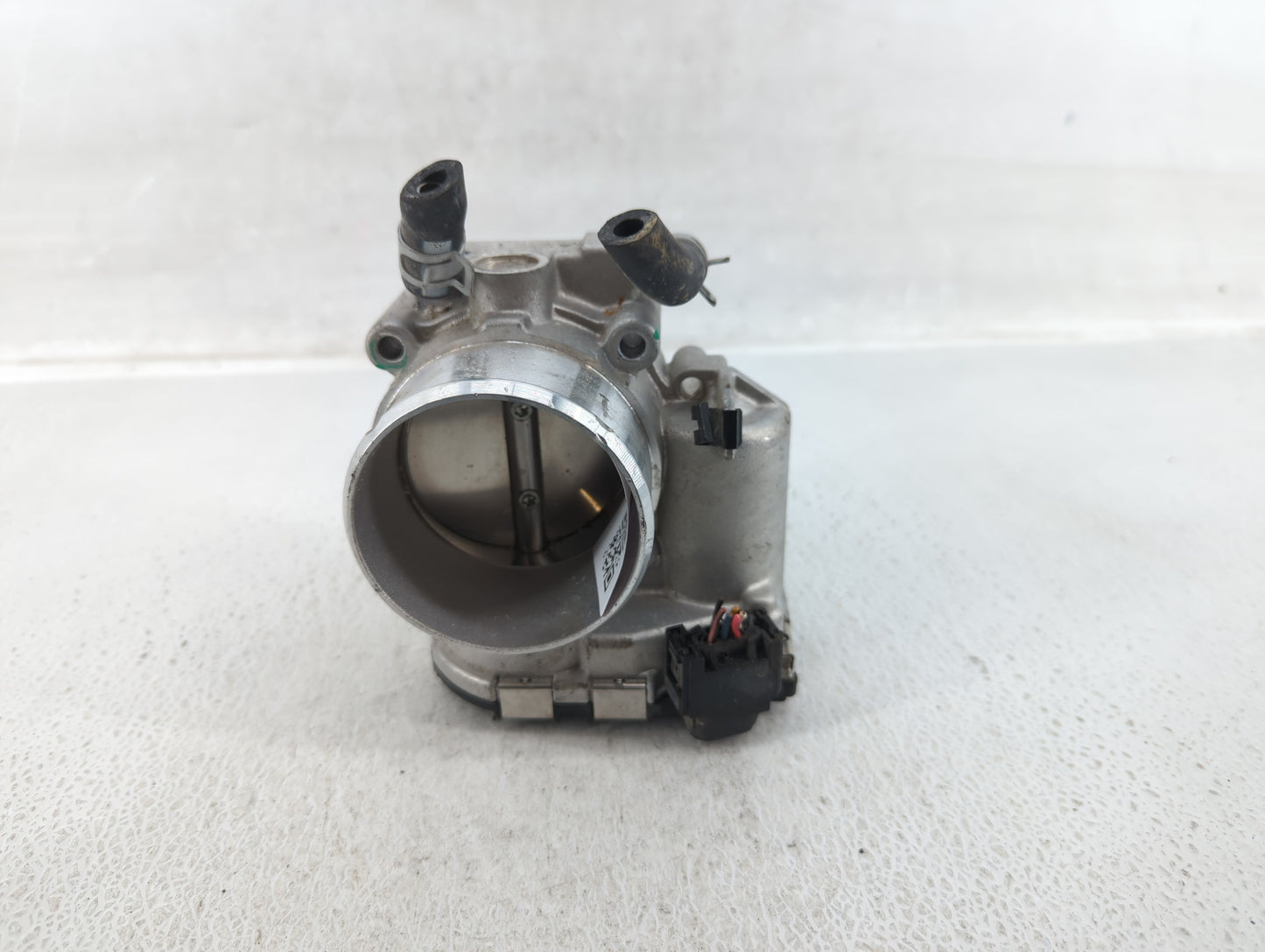 2019-2020 Hyundai Santa Fe Throttle Body P/N:35100-2G600 Fits Fits 2015 2016 2017 2018 2019 2020 2021 OEM Used Auto Parts - 
