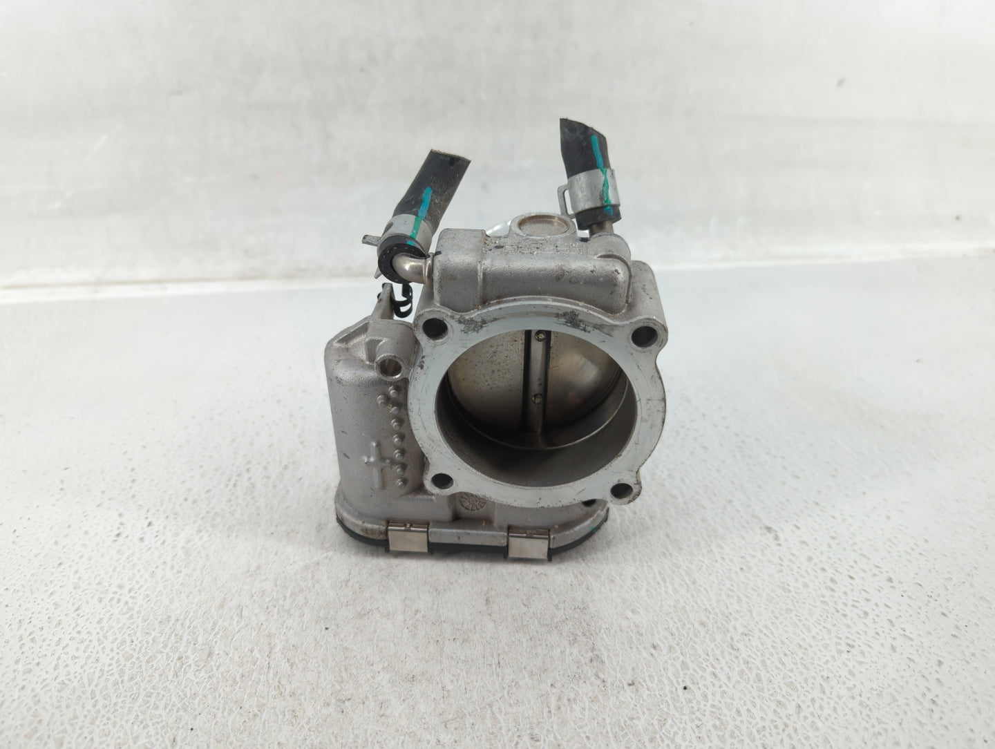 2019-2020 Hyundai Santa Fe Throttle Body P/N:35100-2G600 Fits Fits 2015 2016 2017 2018 2019 2020 2021 OEM Used Auto Parts - 