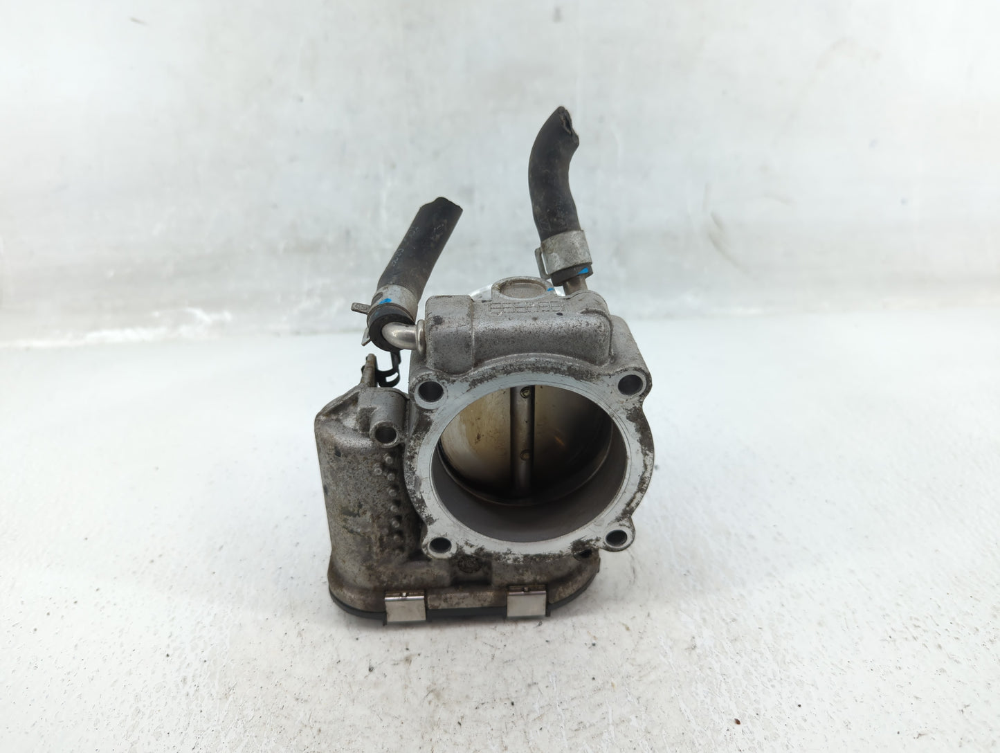 2019-2020 Hyundai Santa Fe Throttle Body P/N:35100-2G600 Fits Fits 2015 2016 2017 2018 2019 2020 2021 OEM Used Auto Parts - 