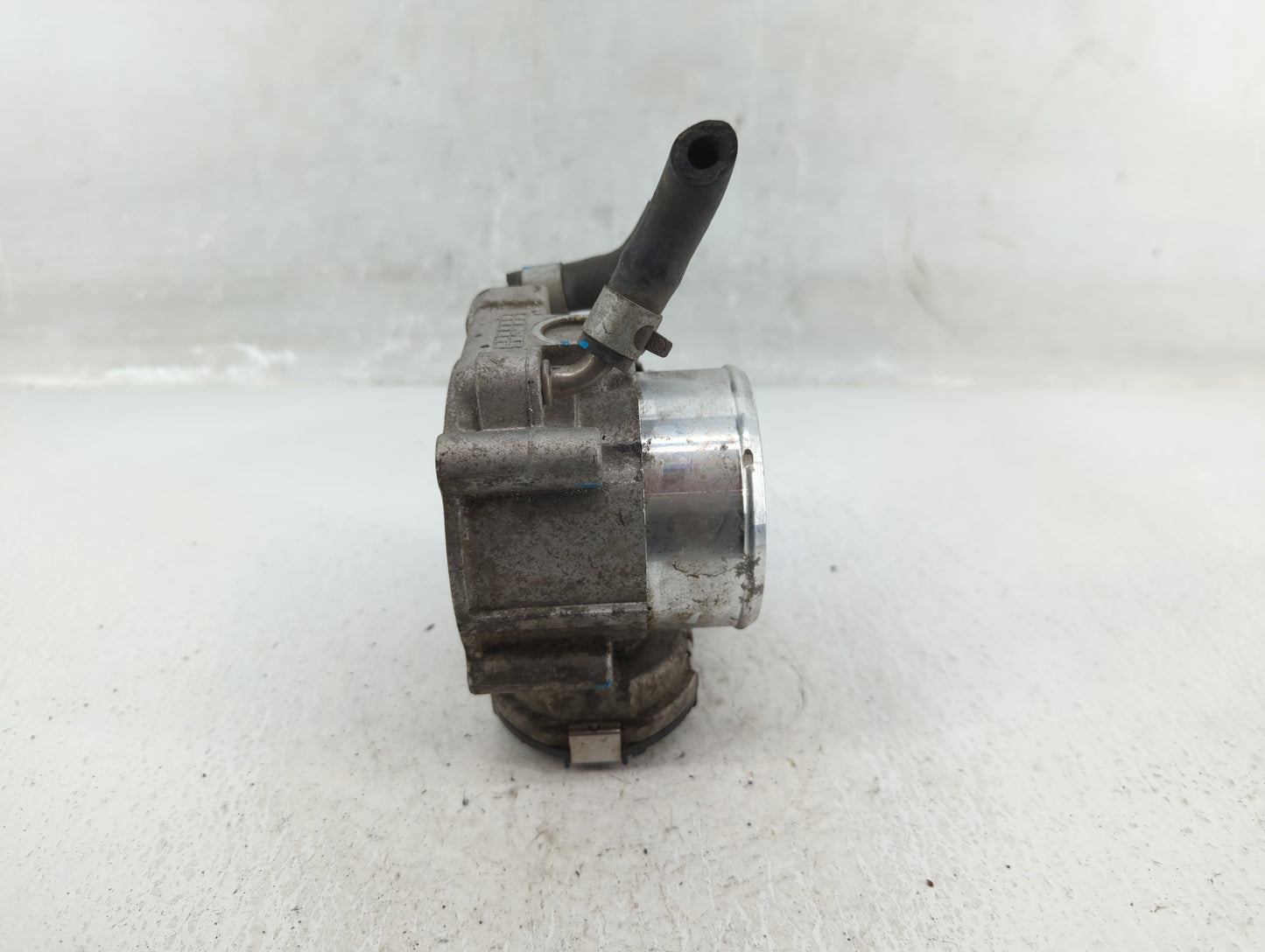 2019-2020 Hyundai Santa Fe Throttle Body P/N:35100-2G600 Fits Fits 2015 2016 2017 2018 2019 2020 2021 OEM Used Auto Parts - 