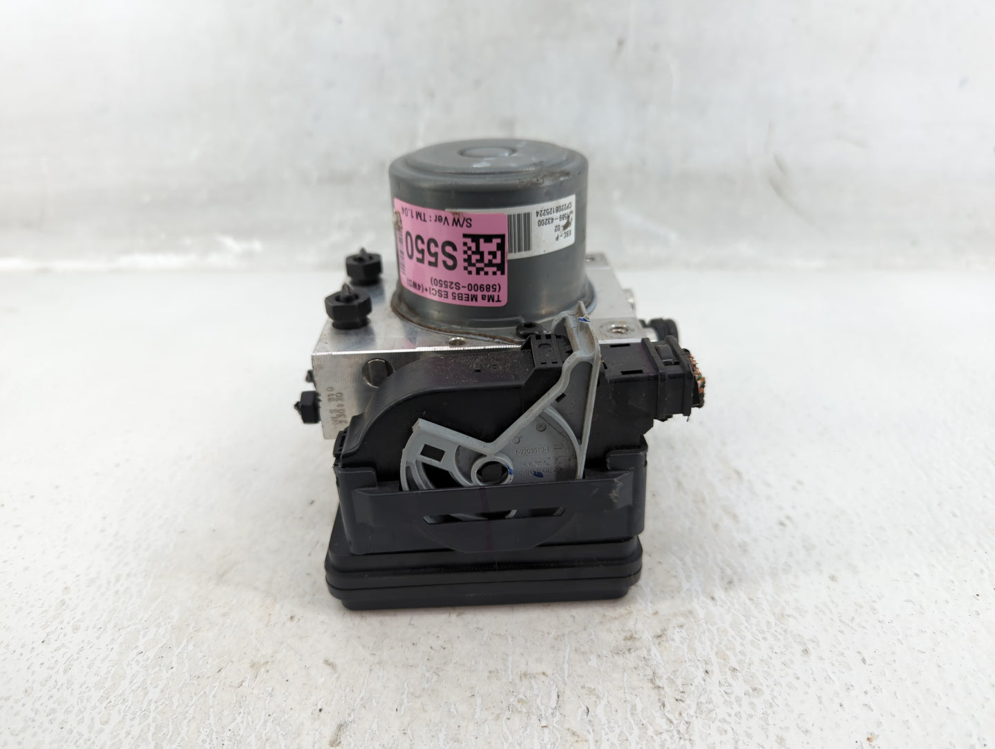 2019-2020 Hyundai Santa Fe ABS Pump Control Module Replacement P/N:S2589-20860 58910-S2550 Fits Fits 2019 2020 OEM Used Auto