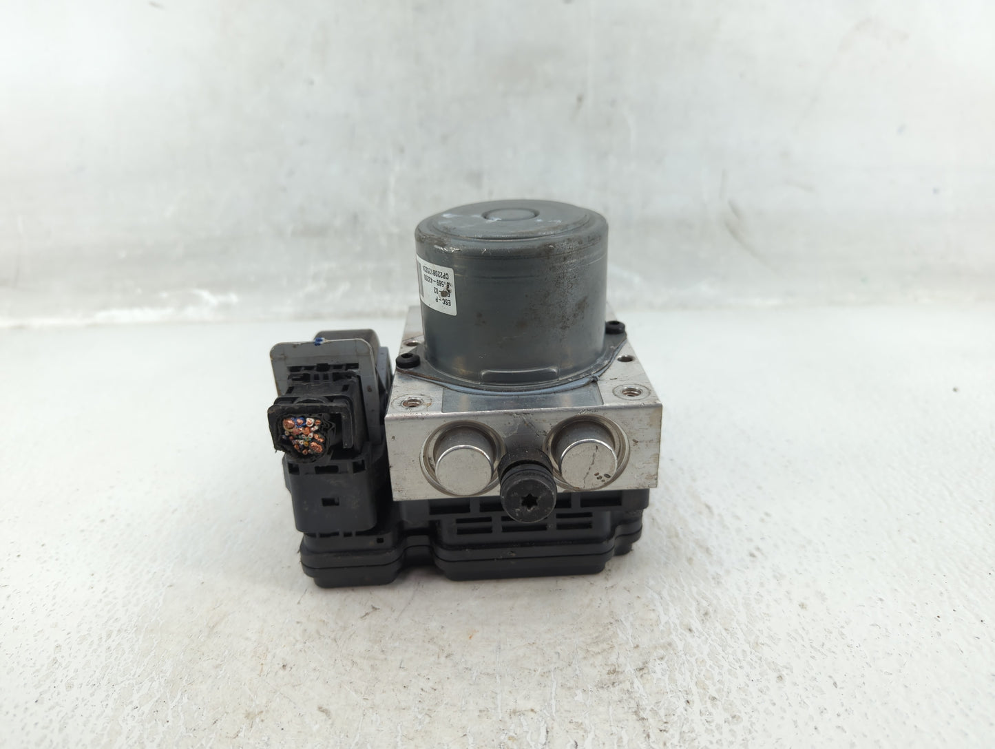 2019-2020 Hyundai Santa Fe ABS Pump Control Module Replacement P/N:S2589-20860 58910-S2550 Fits Fits 2019 2020 OEM Used Auto