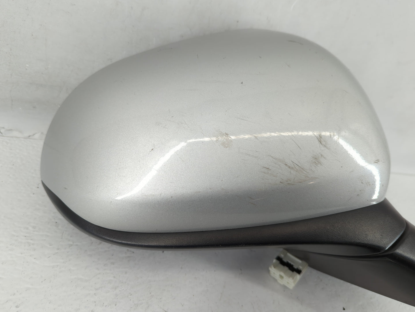 2020 Hyundai Santa Fe Side Mirror Replacement Driver Left View Door Mirror P/N:E13049812 Fits OEM Used Auto Parts - Oemuseda