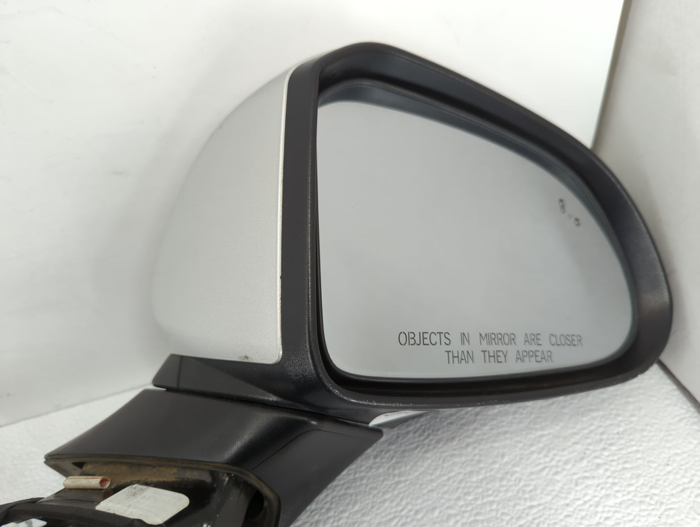 2020 Hyundai Santa Fe Side Mirror Replacement Driver Left View Door Mirror P/N:E13049812 Fits OEM Used Auto Parts - Oemuseda