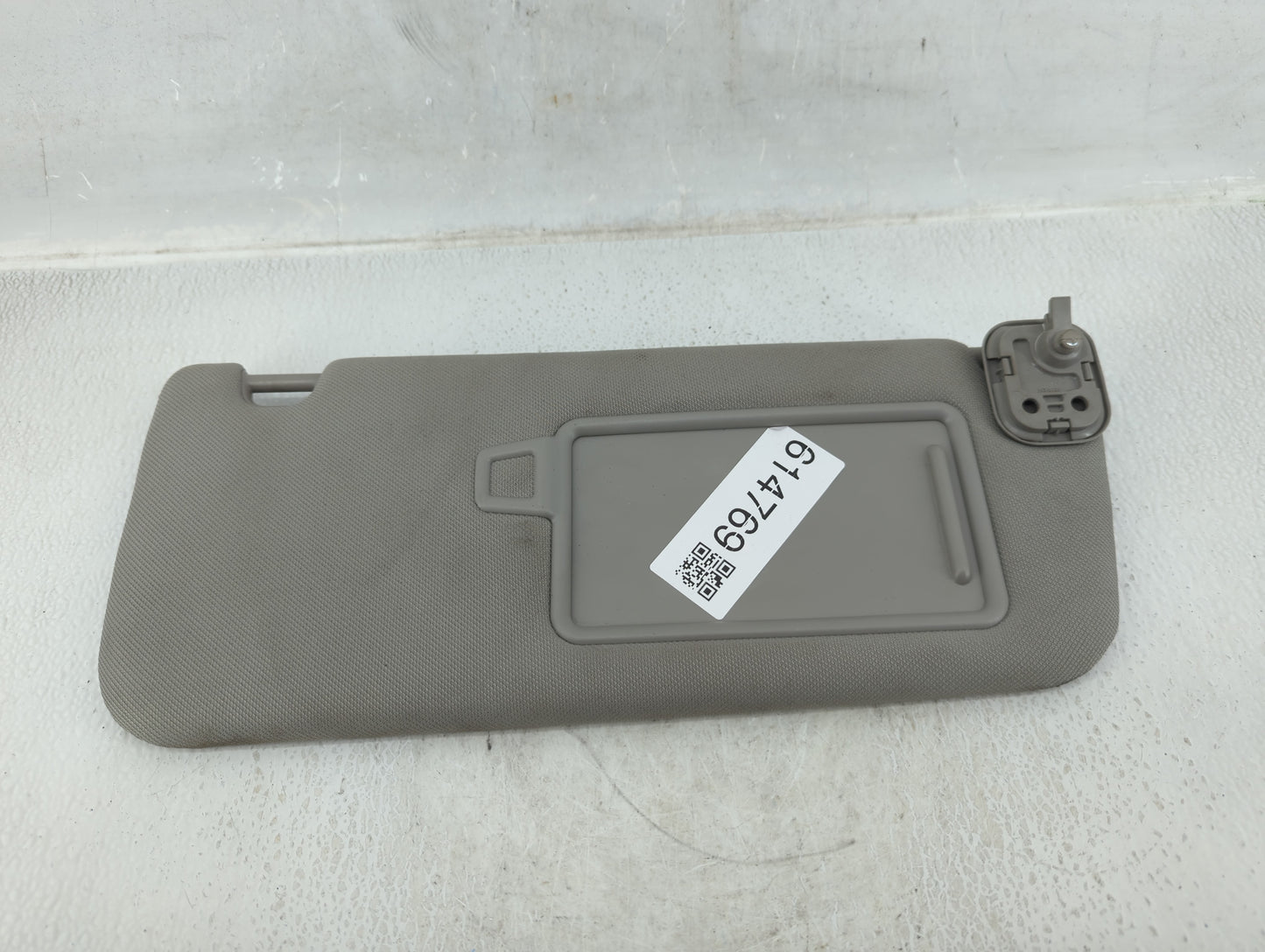 2019-2021 Hyundai Santa Fe Sun Visor Shade Replacement Passenger Right Mirror Fits Fits 2019 2020 2021 OEM Used Auto Parts -
