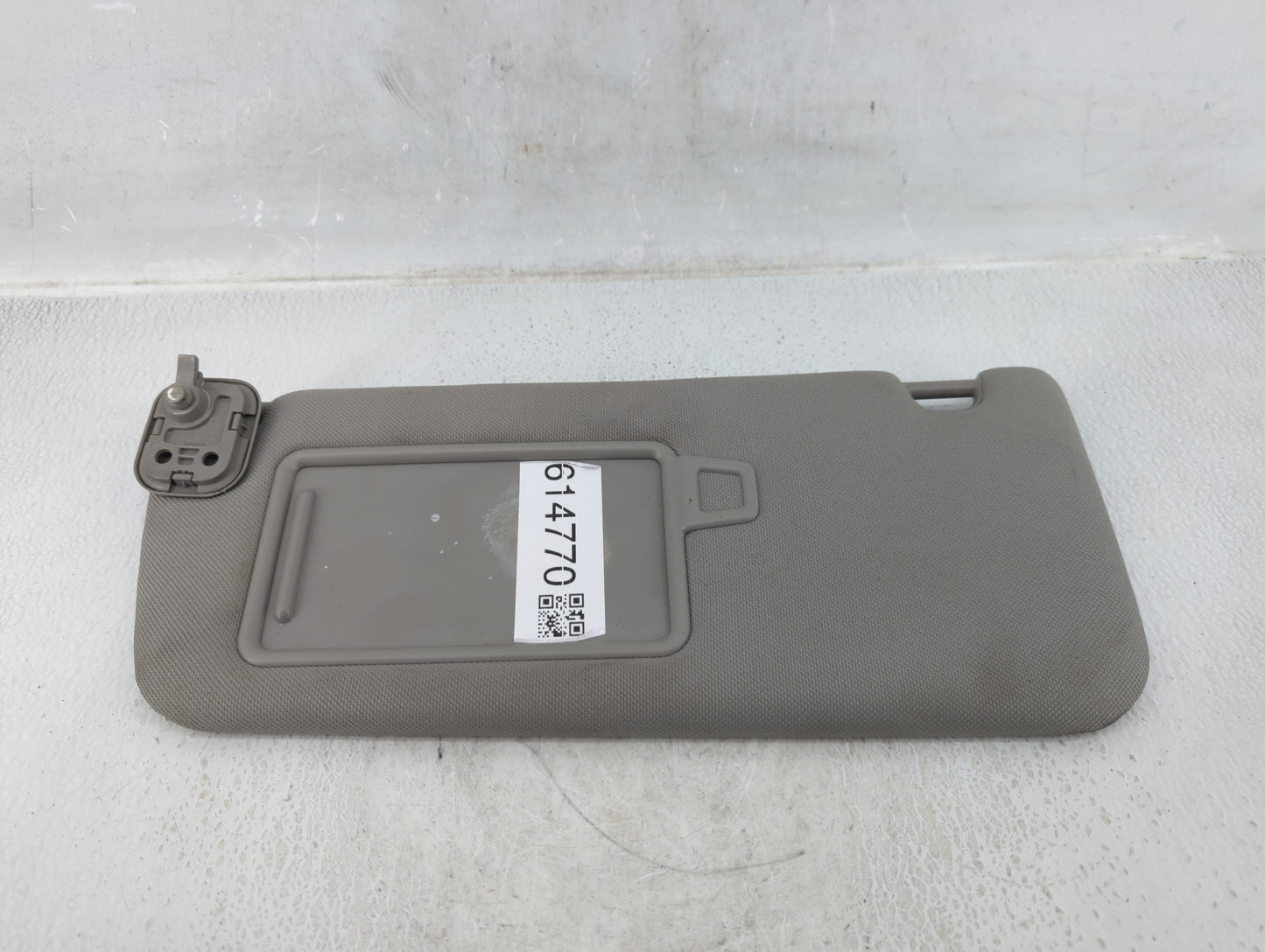 2019-2021 Hyundai Santa Fe Sun Visor Shade Replacement Driver Left Mirror Fits Fits 2019 2020 2021 OEM Used Auto Parts - Oem