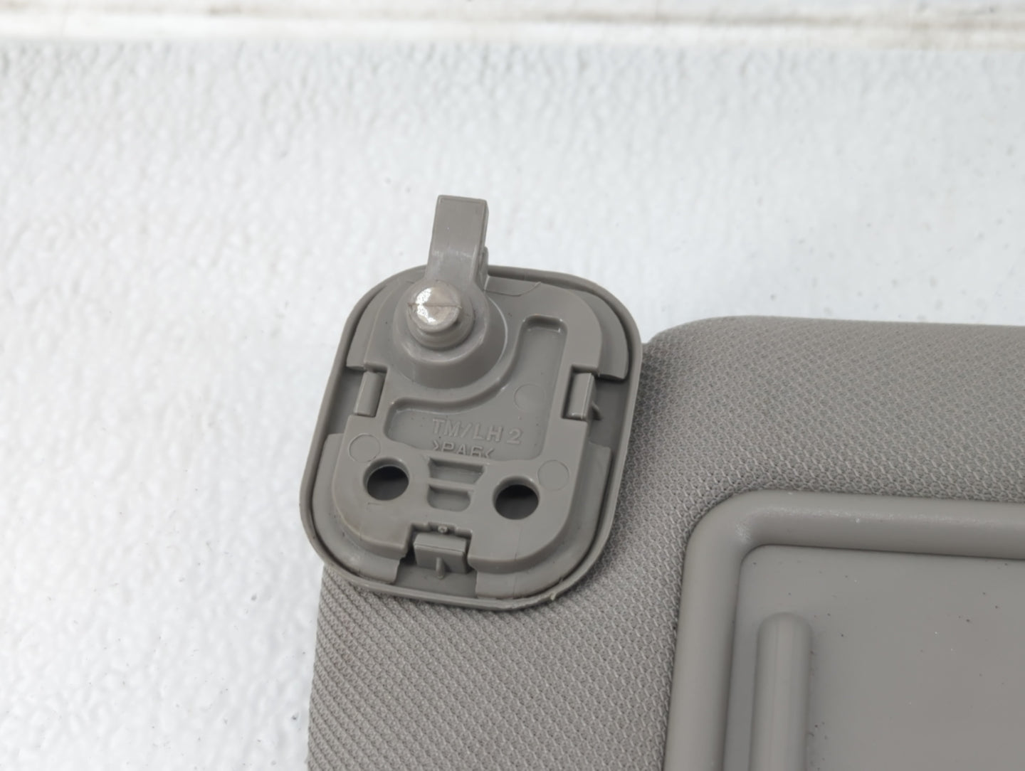 2019-2021 Hyundai Santa Fe Sun Visor Shade Replacement Driver Left Mirror Fits Fits 2019 2020 2021 OEM Used Auto Parts - Oem