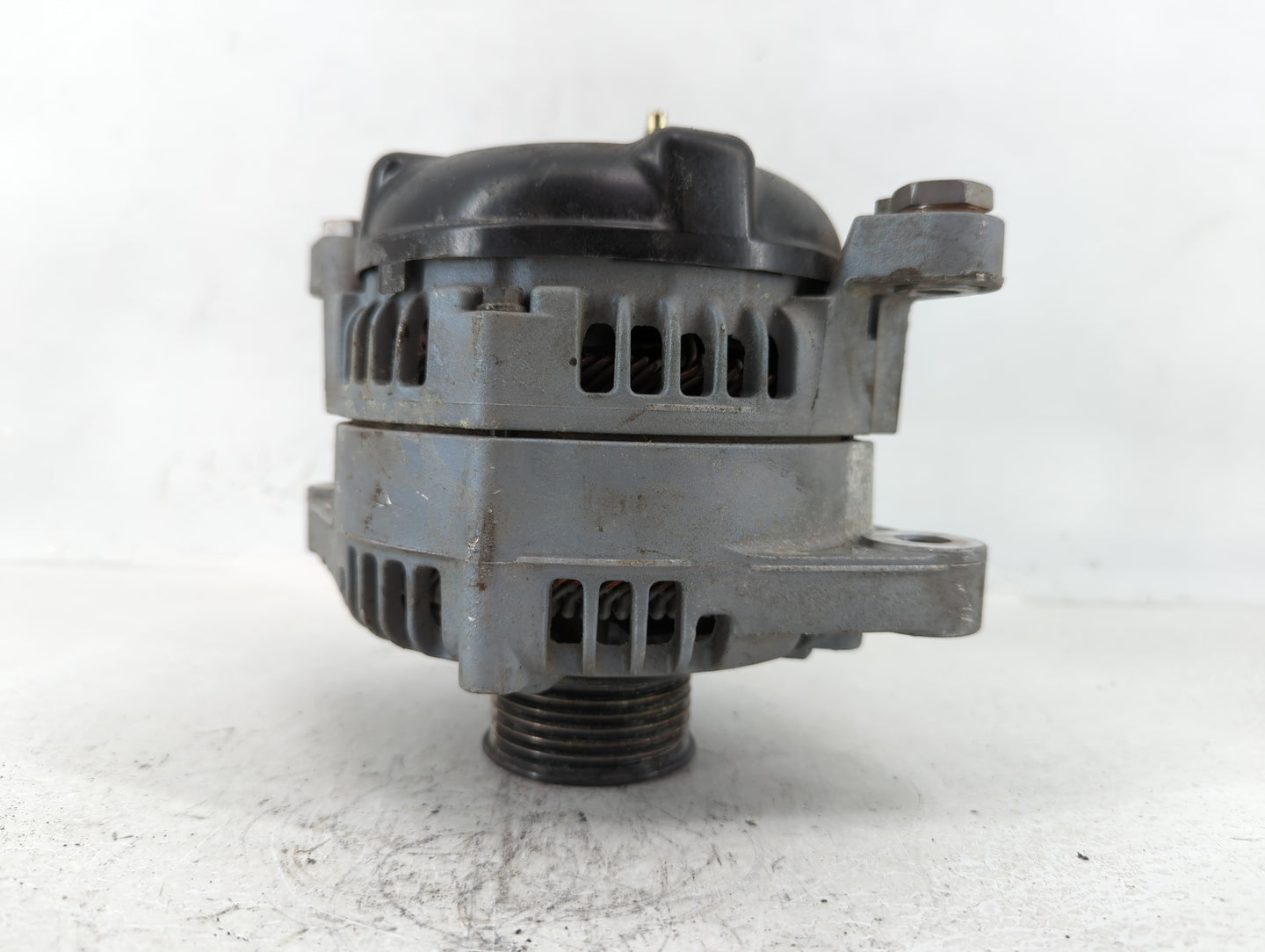 2019-2020 Hyundai Santa Fe Alternator Replacement Generator Charging Assembly Engine OEM P/N:TN104211-8790 37300-2G06 Fits O