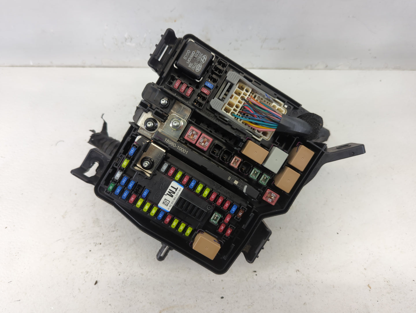 2019-2020 Hyundai Santa Fe Fusebox Fuse Box Panel Relay Module P/N:9120082470TA 91956-S2021 Fits Fits 2019 2020 OEM Used Aut