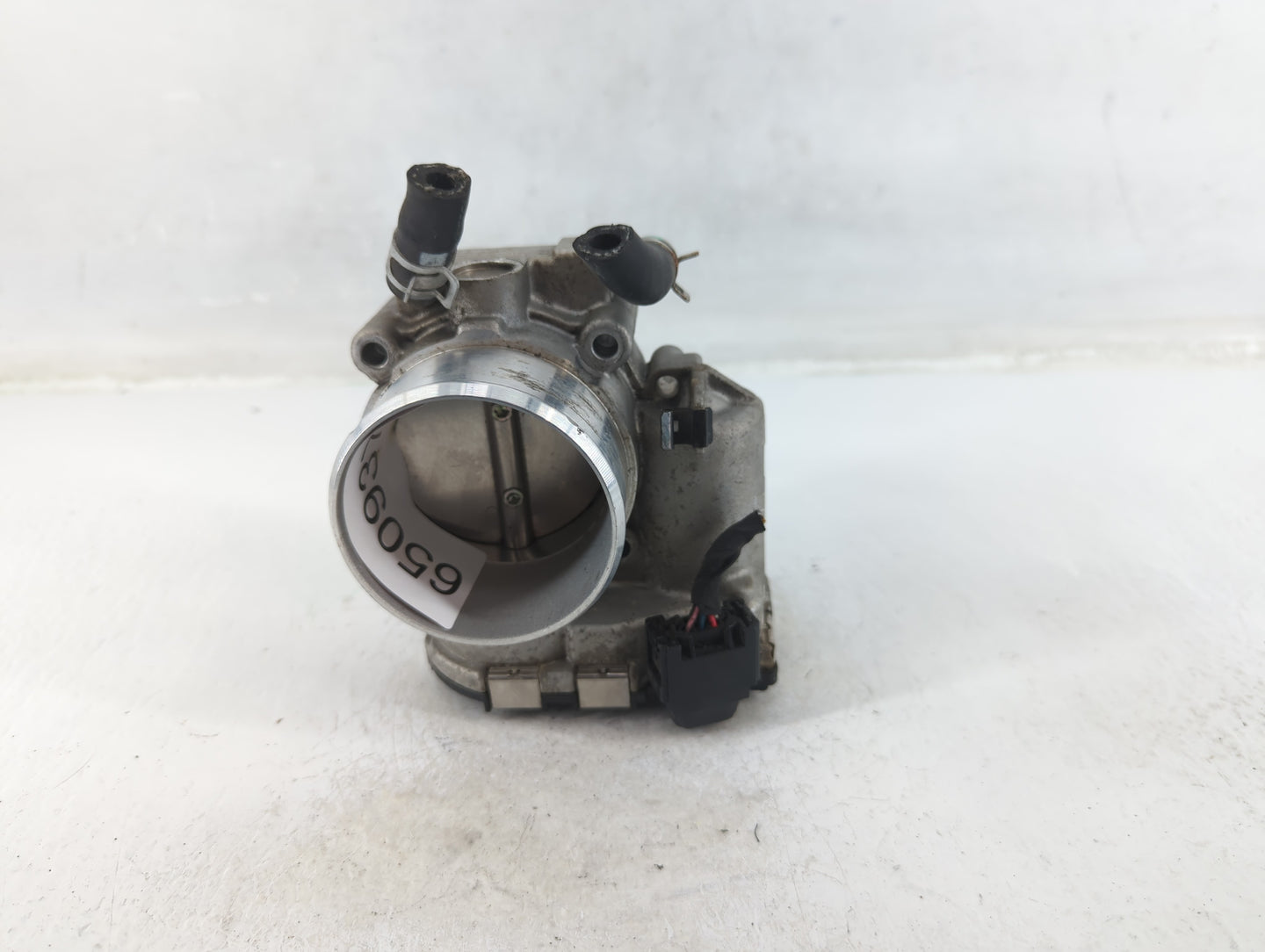 2019-2020 Hyundai Santa Fe Throttle Body P/N:35100-2G600 Fits Fits 2015 2016 2017 2018 2019 2020 2021 OEM Used Auto Parts - 