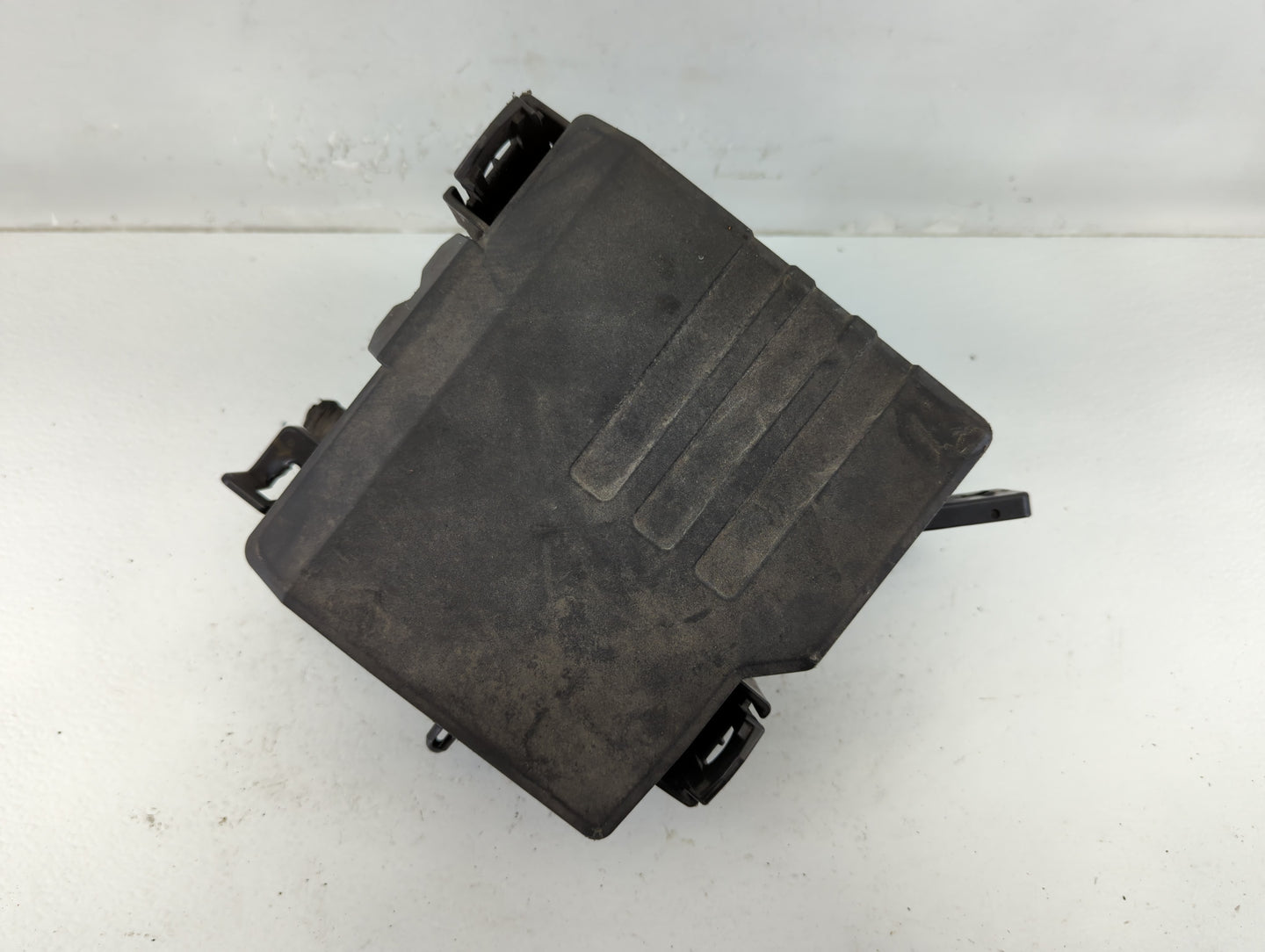 2019-2020 Hyundai Santa Fe Fusebox Fuse Box Panel Relay Module P/N:91956-S2021 Fits Fits 2019 2020 OEM Used Auto Parts - Oem