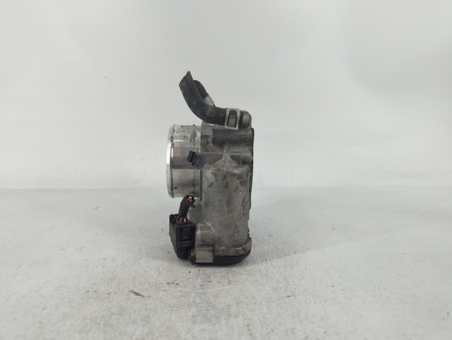 2019-2020 Hyundai Santa Fe Throttle Body P/N:0 280 750 618 Fits Fits 2015 2016 2017 2018 2019 2020 2021 OEM Used Auto Parts 
