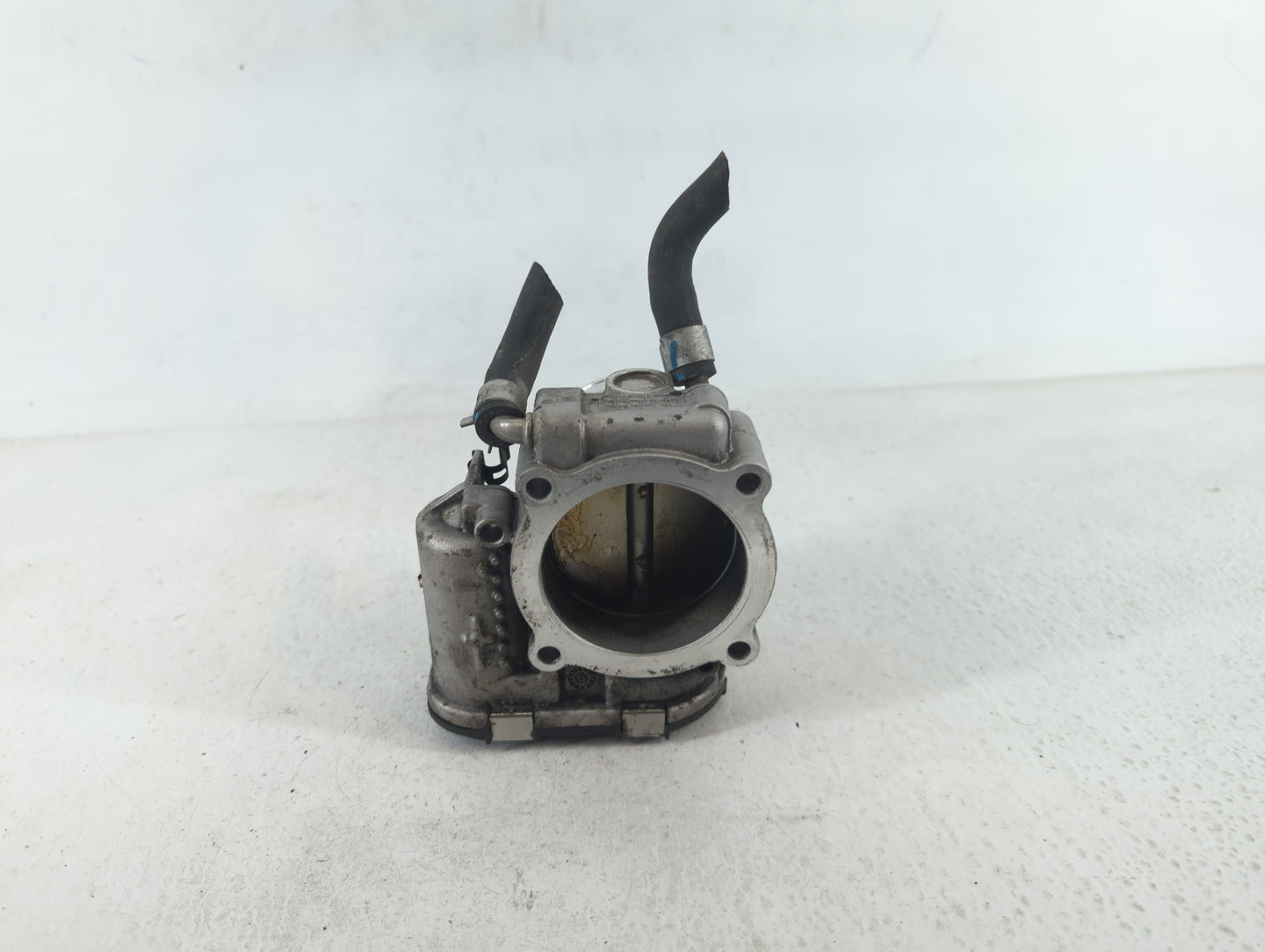 2019-2020 Hyundai Santa Fe Throttle Body P/N:35100-2G600 Fits Fits 2015 2016 2017 2018 2019 2020 2021 OEM Used Auto Parts - 