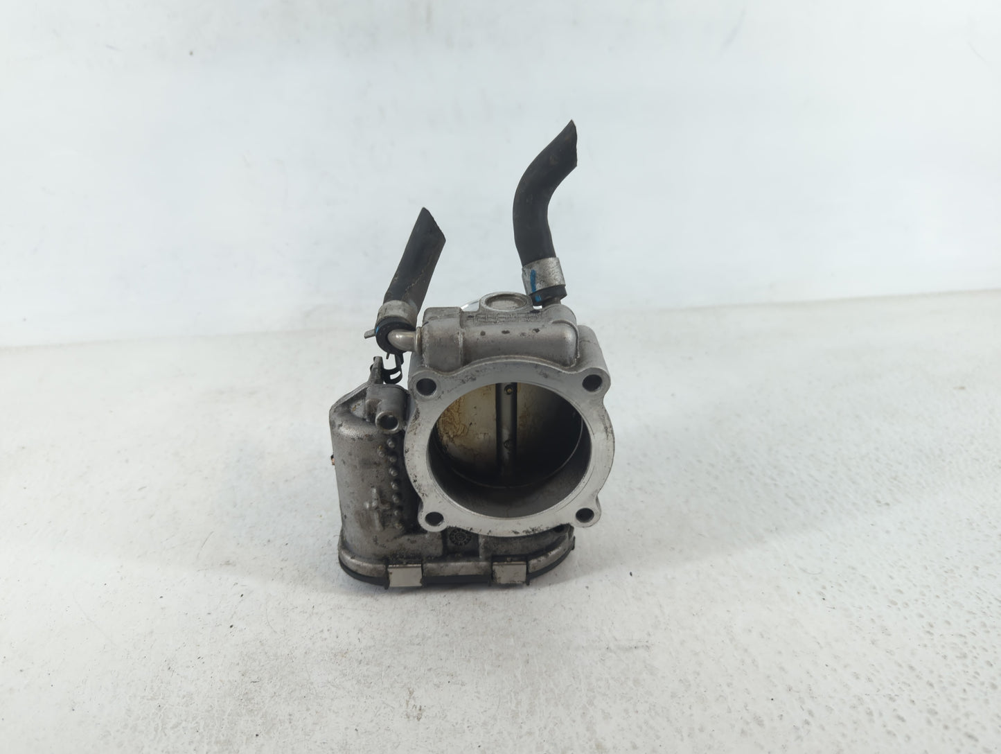 2019-2020 Hyundai Santa Fe Throttle Body P/N:35100-2G600 Fits Fits 2015 2016 2017 2018 2019 2020 2021 OEM Used Auto Parts - 