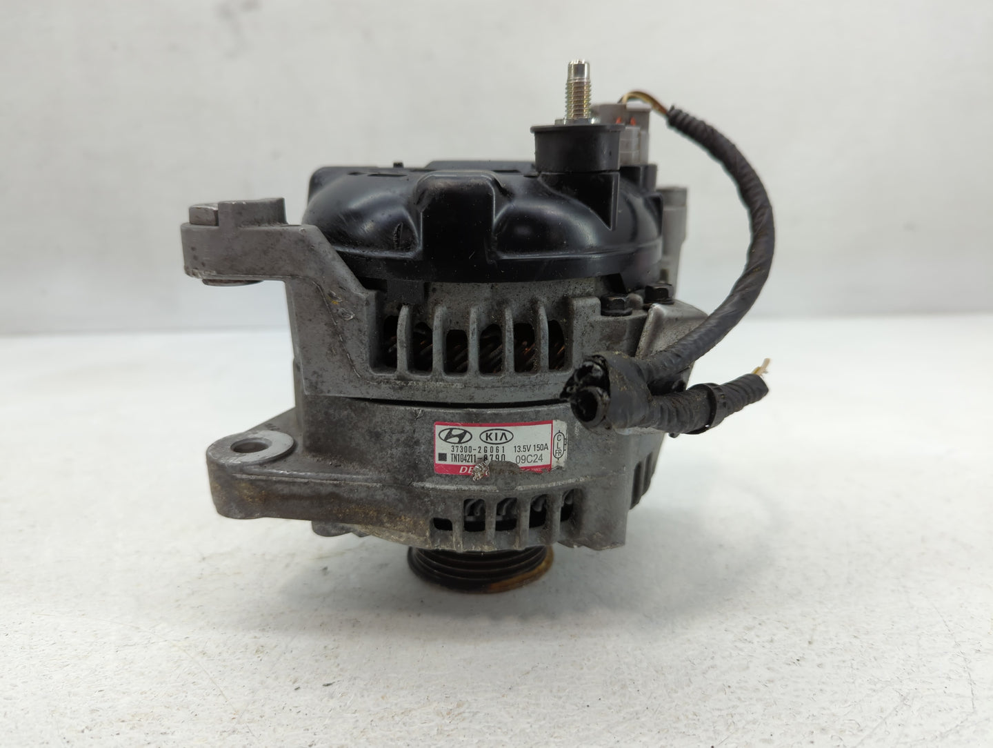 2019-2020 Hyundai Santa Fe Alternator Replacement Generator Charging Assembly Engine OEM P/N:TN104211-8790 37300-2G061 Fits 