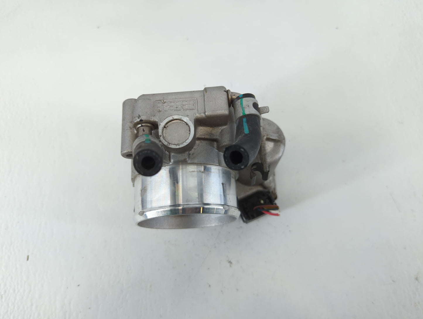 2019-2020 Hyundai Santa Fe Throttle Body P/N:35100-2G600 Fits Fits 2015 2016 2017 2018 2019 2020 2021 OEM Used Auto Parts - 