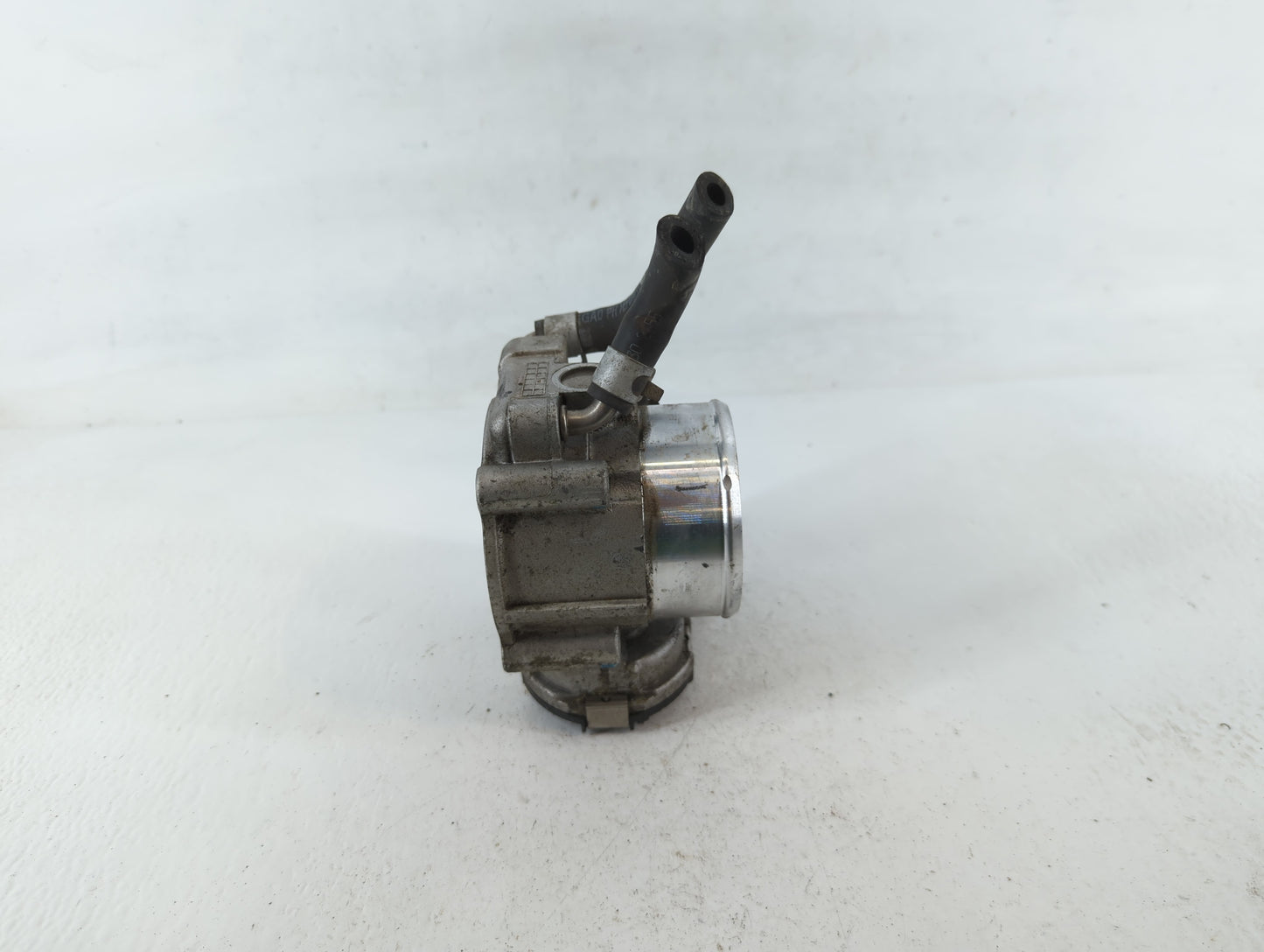 2019-2020 Hyundai Santa Fe Throttle Body P/N:35100-2G600 Fits Fits 2015 2016 2017 2018 2019 2020 2021 OEM Used Auto Parts - 