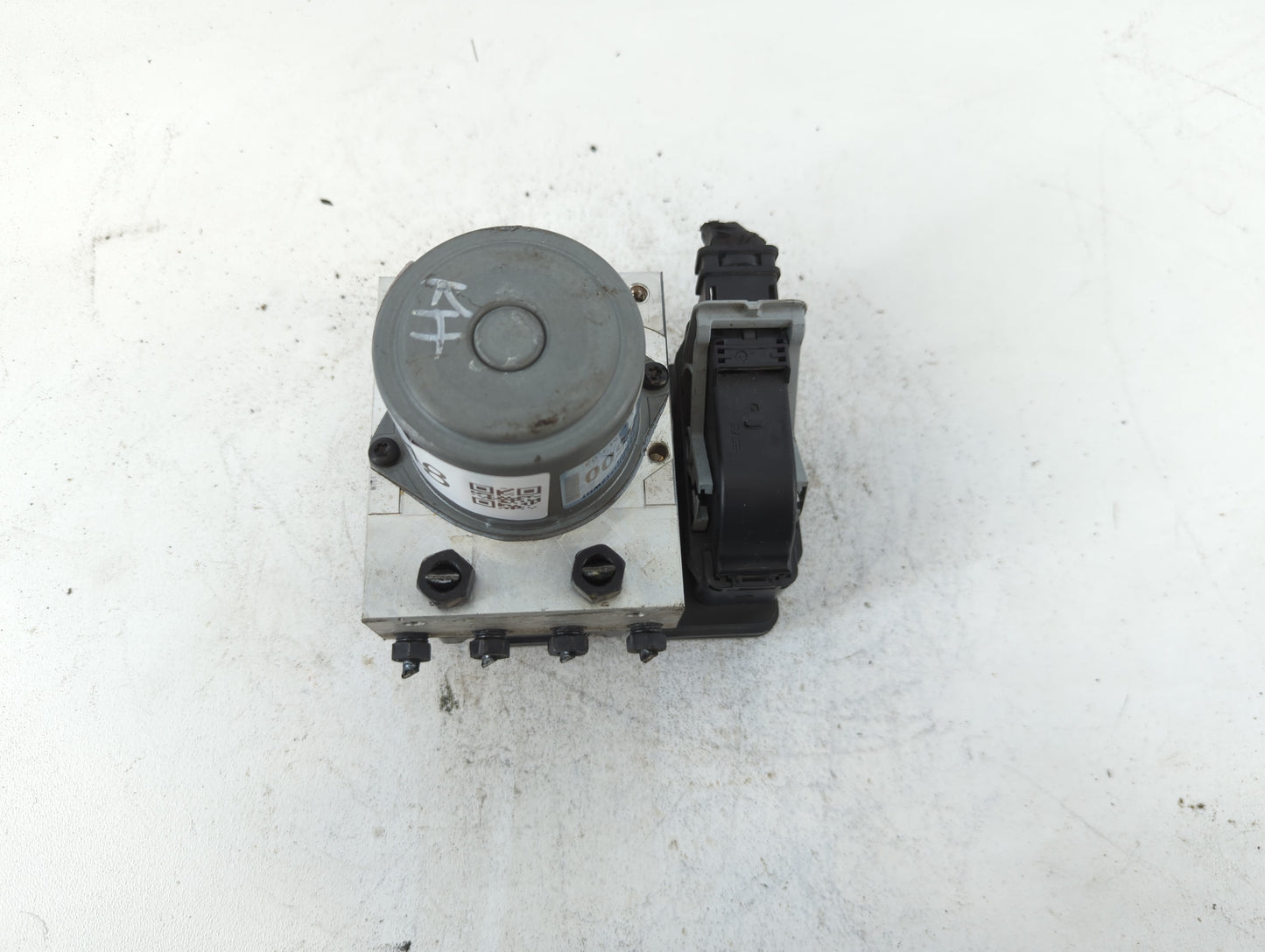 2019-2020 Hyundai Santa Fe ABS Pump Control Module Replacement P/N:61589-43200 Fits Fits 2019 2020 OEM Used Auto Parts - Oem