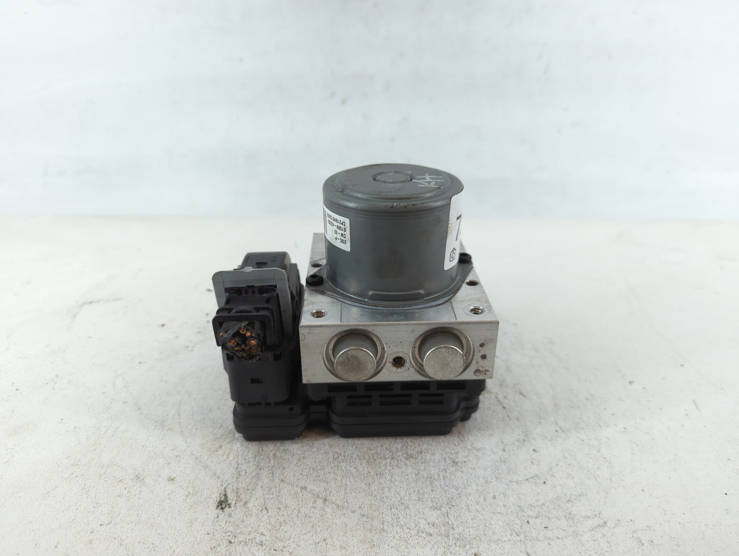 2019-2020 Hyundai Santa Fe ABS Pump Control Module Replacement P/N:61589-43200 Fits Fits 2019 2020 OEM Used Auto Parts - Oem