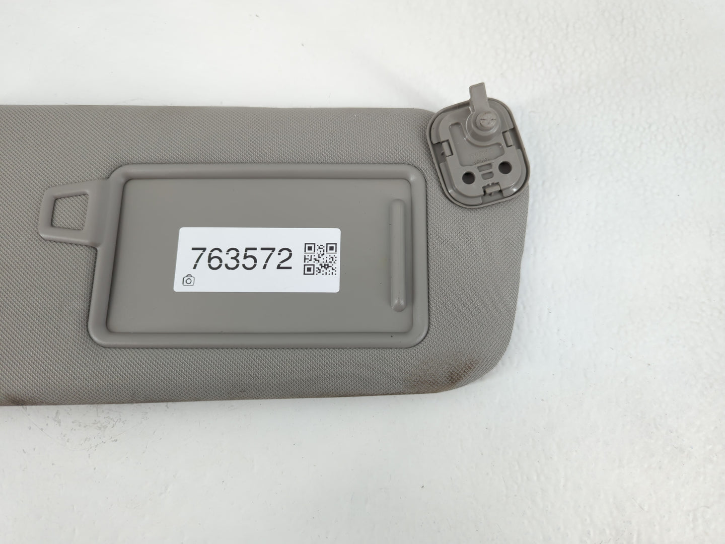 2019-2021 Hyundai Santa Fe Sun Visor Shade Replacement Passenger Right Mirror Fits Fits 2019 2020 2021 OEM Used Auto Parts -