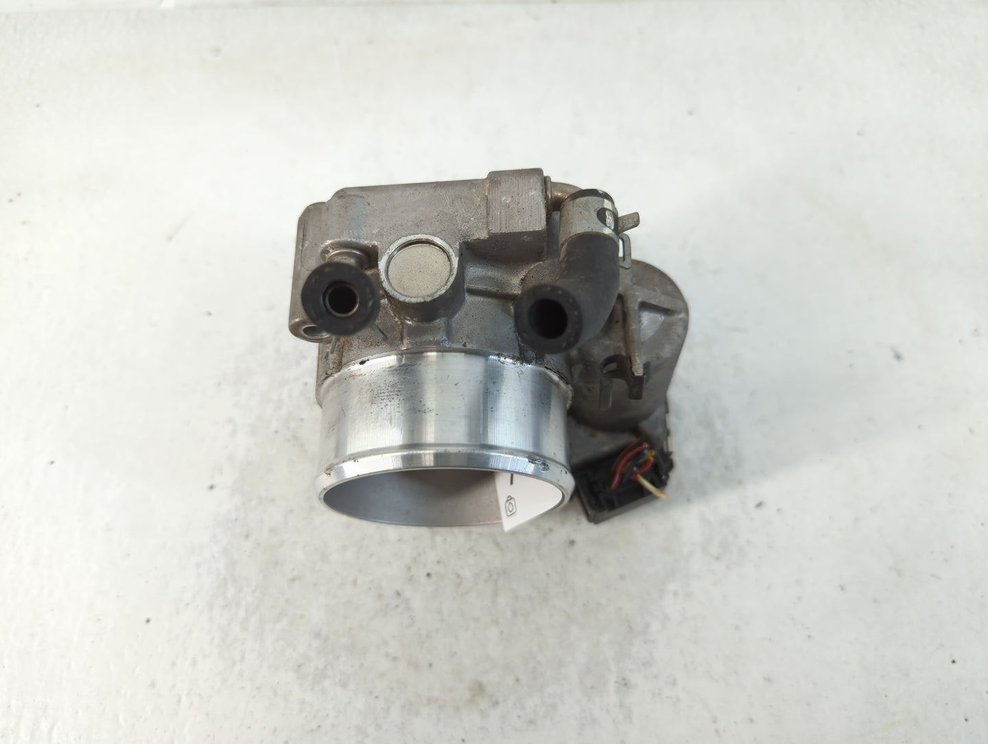 2019-2020 Hyundai Santa Fe Throttle Body P/N:35100-2G600 Fits Fits 2015 2016 2017 2018 2019 2020 2021 OEM Used Auto Parts - 
