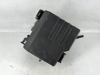 compare product 2019-2020 Hyundai Santa Fe Fusebox Fuse Box Panel Relay Module P/N:91956-S2021 Fits Fits 2019 2020 OEM Used Auto Parts