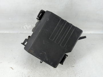 2019-2020 Hyundai Santa Fe Fusebox Fuse Box Panel Relay Module P/N:91956-S2021 Fits Fits 2019 2020 OEM Used Auto Parts - Oem