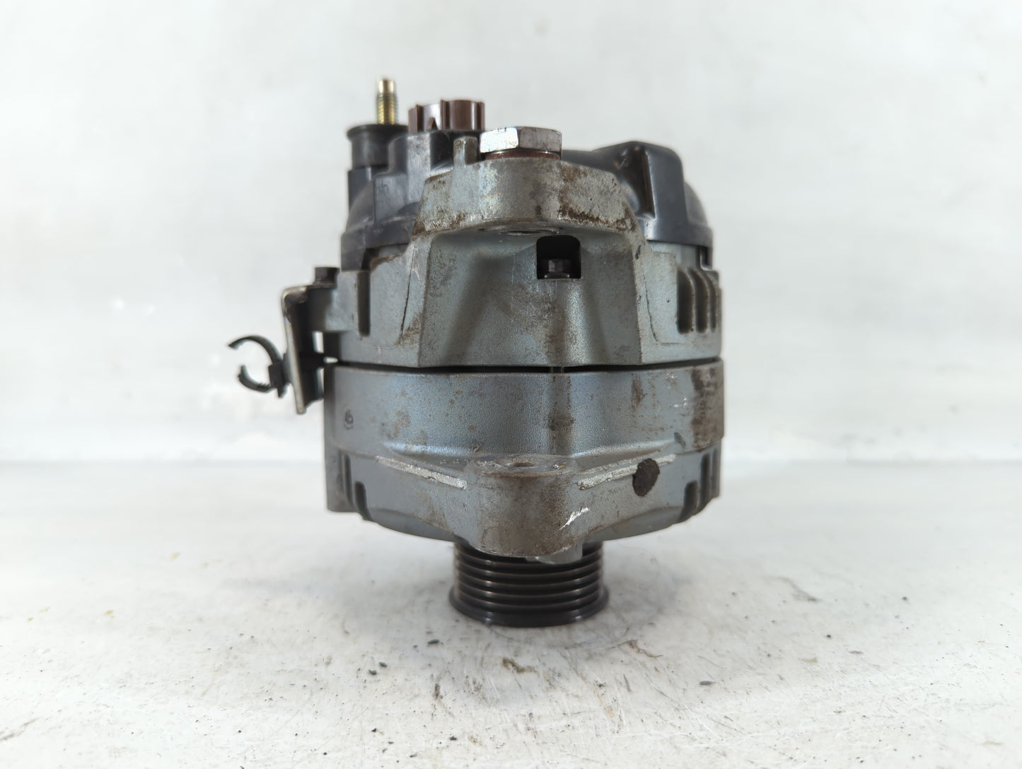 2019-2020 Hyundai Santa Fe Alternator Replacement Generator Charging Assembly Engine OEM P/N:37300-2G061 Fits OEM Used Auto 