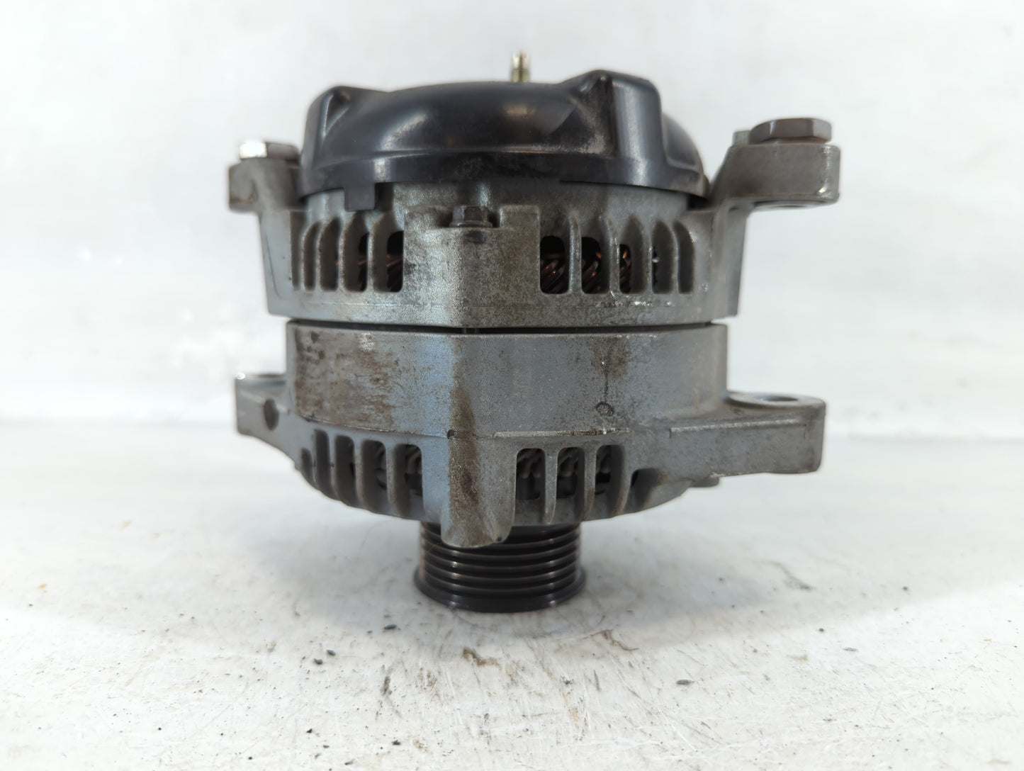 2019-2020 Hyundai Santa Fe Alternator Replacement Generator Charging Assembly Engine OEM P/N:37300-2G061 Fits OEM Used Auto 
