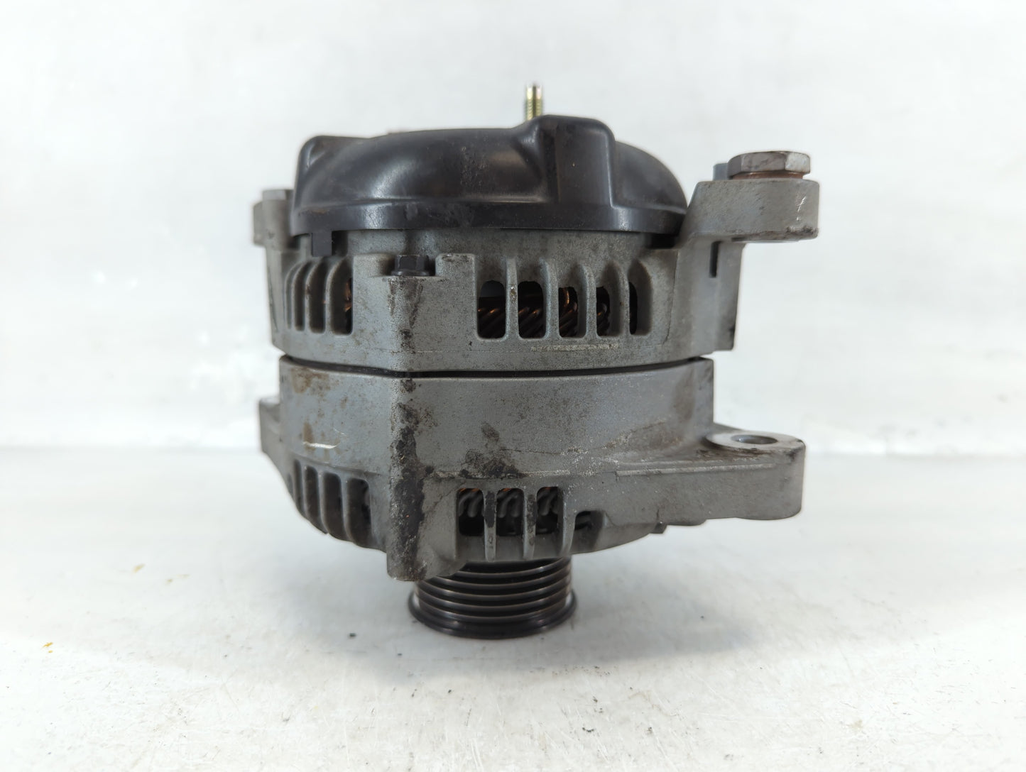 2019-2020 Hyundai Santa Fe Alternator Replacement Generator Charging Assembly Engine OEM P/N:37300-2G061 Fits OEM Used Auto 
