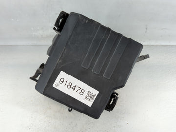 2019-2020 Hyundai Santa Fe Fusebox Fuse Box Panel Relay Module P/N:91956-S2021 Fits Fits 2019 2020 OEM Used Auto Parts - Oem
