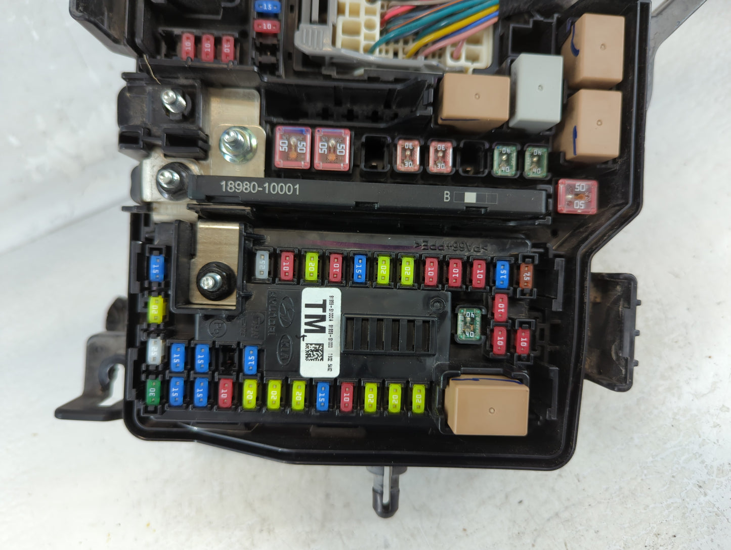 2019-2020 Hyundai Santa Fe Fusebox Fuse Box Panel Relay Module P/N:91956-S2021 Fits Fits 2019 2020 OEM Used Auto Parts - Oem