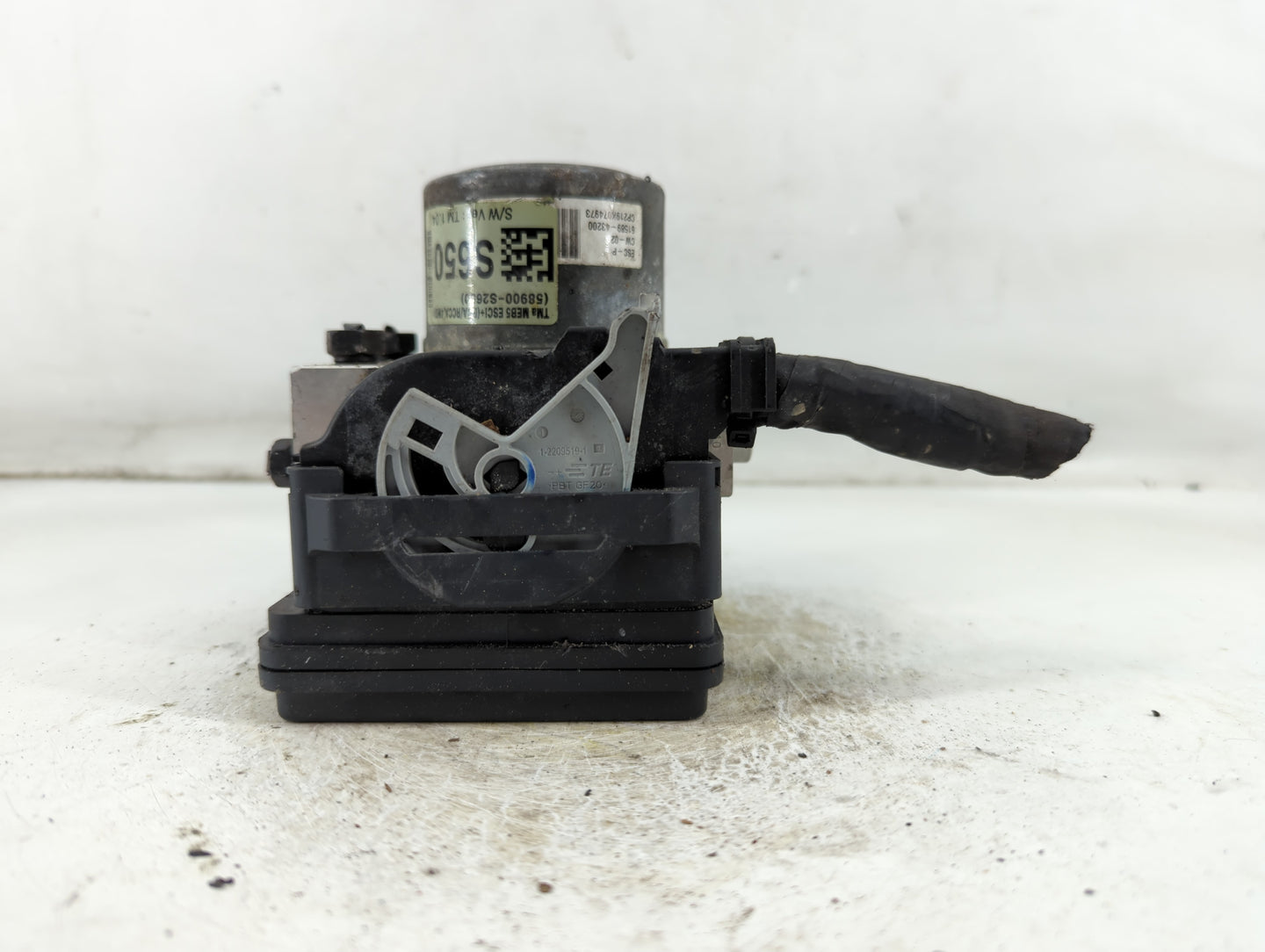 2019-2020 Hyundai Santa Fe ABS Pump Control Module Replacement P/N:61589-43200 58900-S2650 Fits Fits 2019 2020 OEM Used Auto