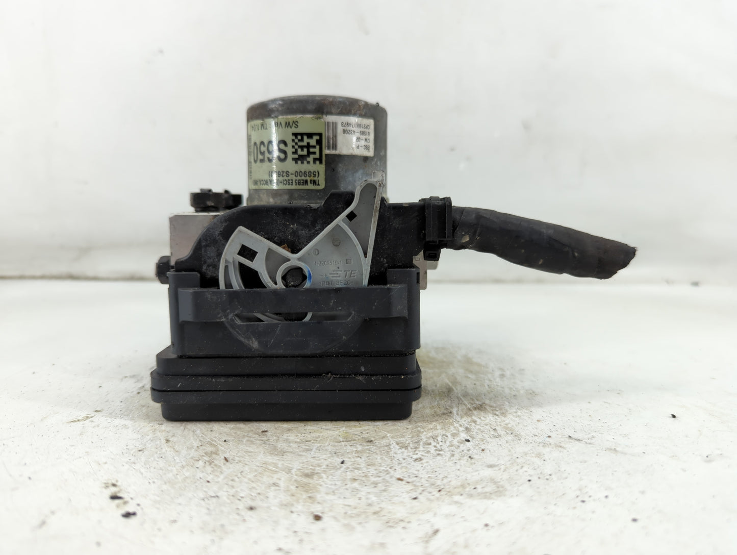 2019-2020 Hyundai Santa Fe ABS Pump Control Module Replacement P/N:61589-43200 58900-S2650 Fits Fits 2019 2020 OEM Used Auto
