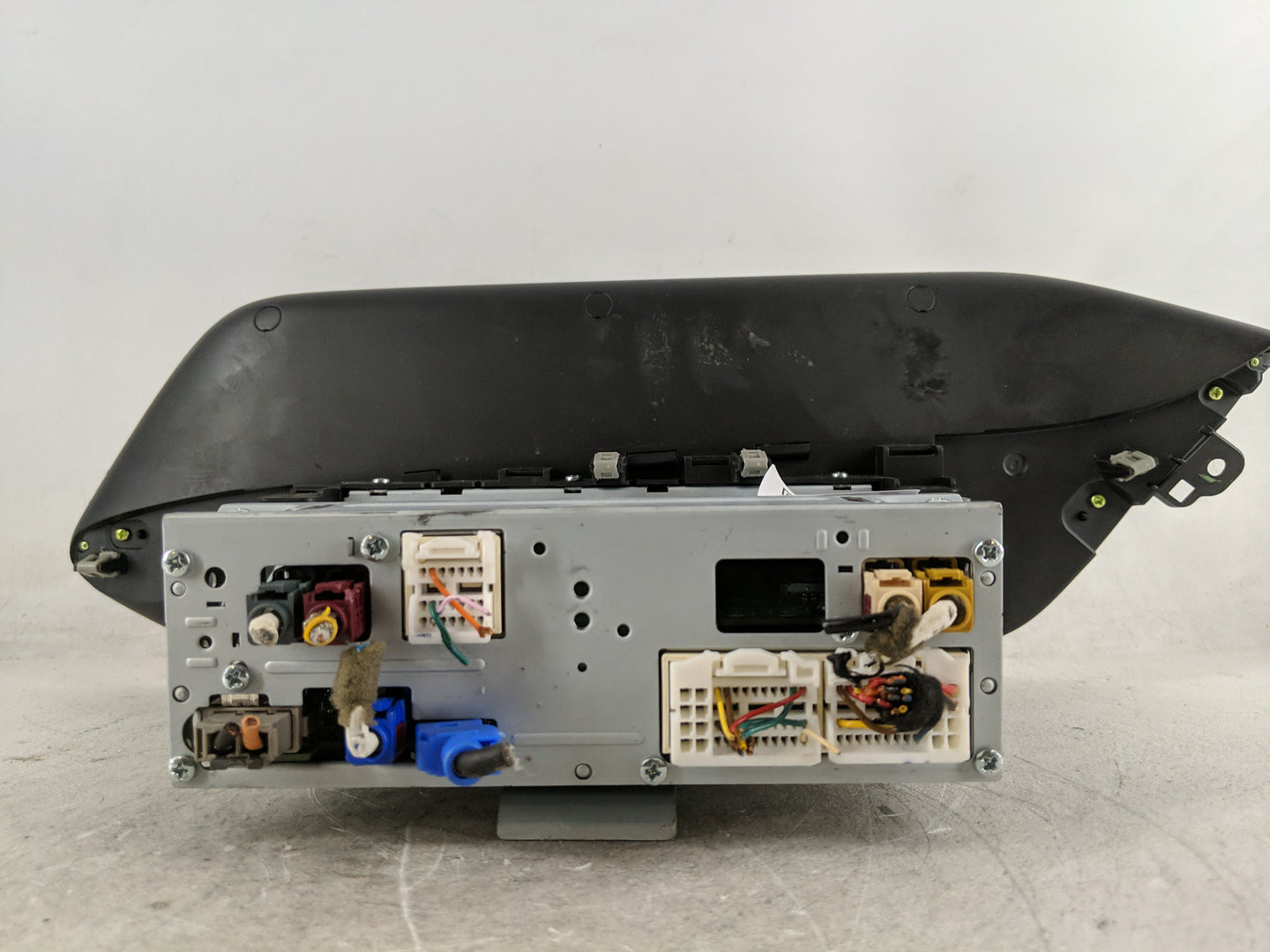 2020-2021 Hyundai Sonata Radio AM FM Cd Player Receiver Replacement P/N:96560-L0150SSW Fits Fits 2020 2021 OEM Used Auto Par