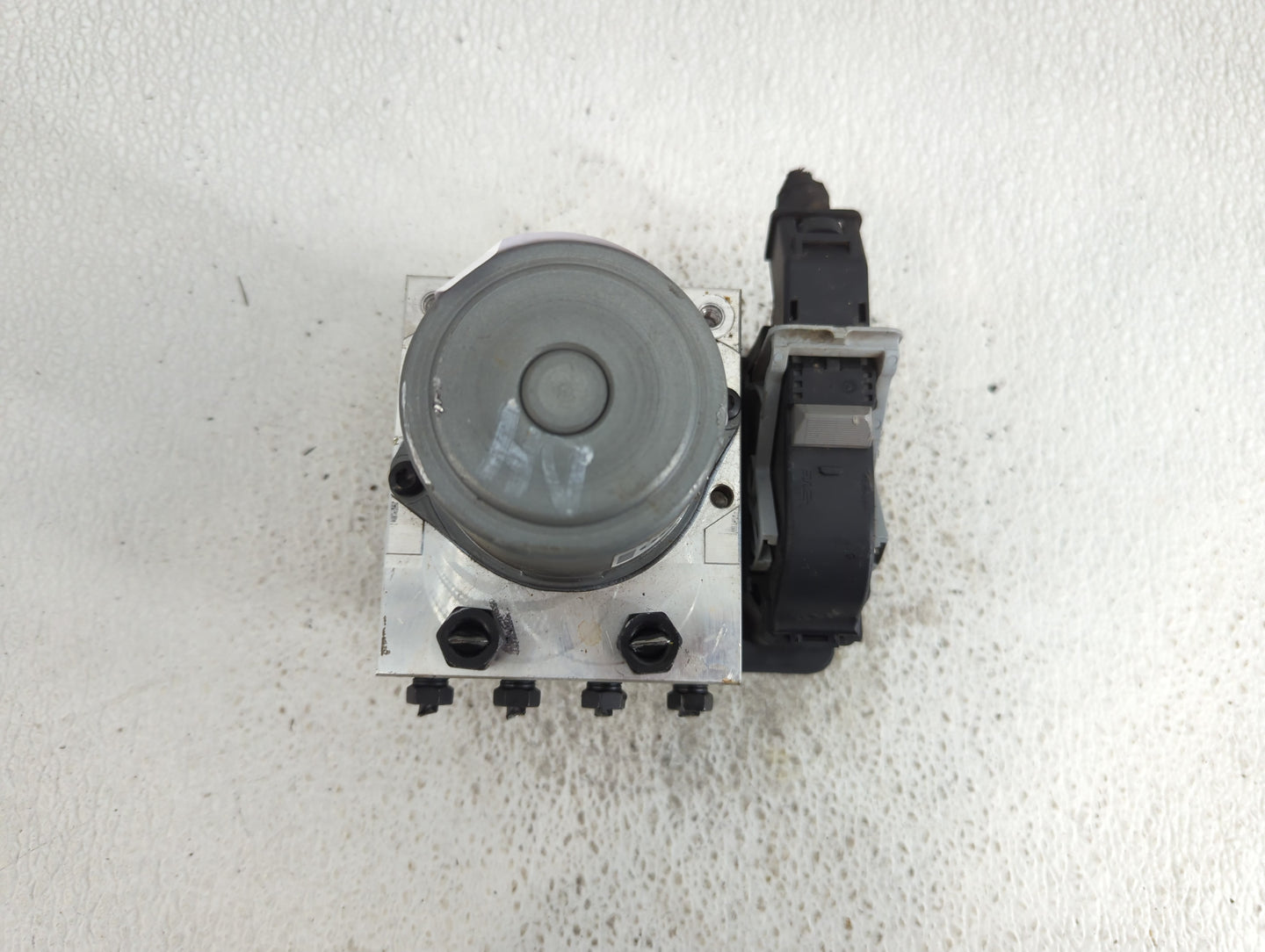 2020 Hyundai Sonata ABS Pump Control Module Replacement P/N:58900-L0100 Fits OEM Used Auto Parts - Oemusedautoparts1.com