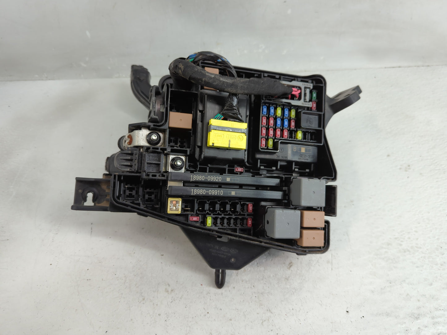 Hyundai Sonata Fusebox Fuse Box Relay Module Tipm 91955-l0451 - Oemusedautoparts1.com