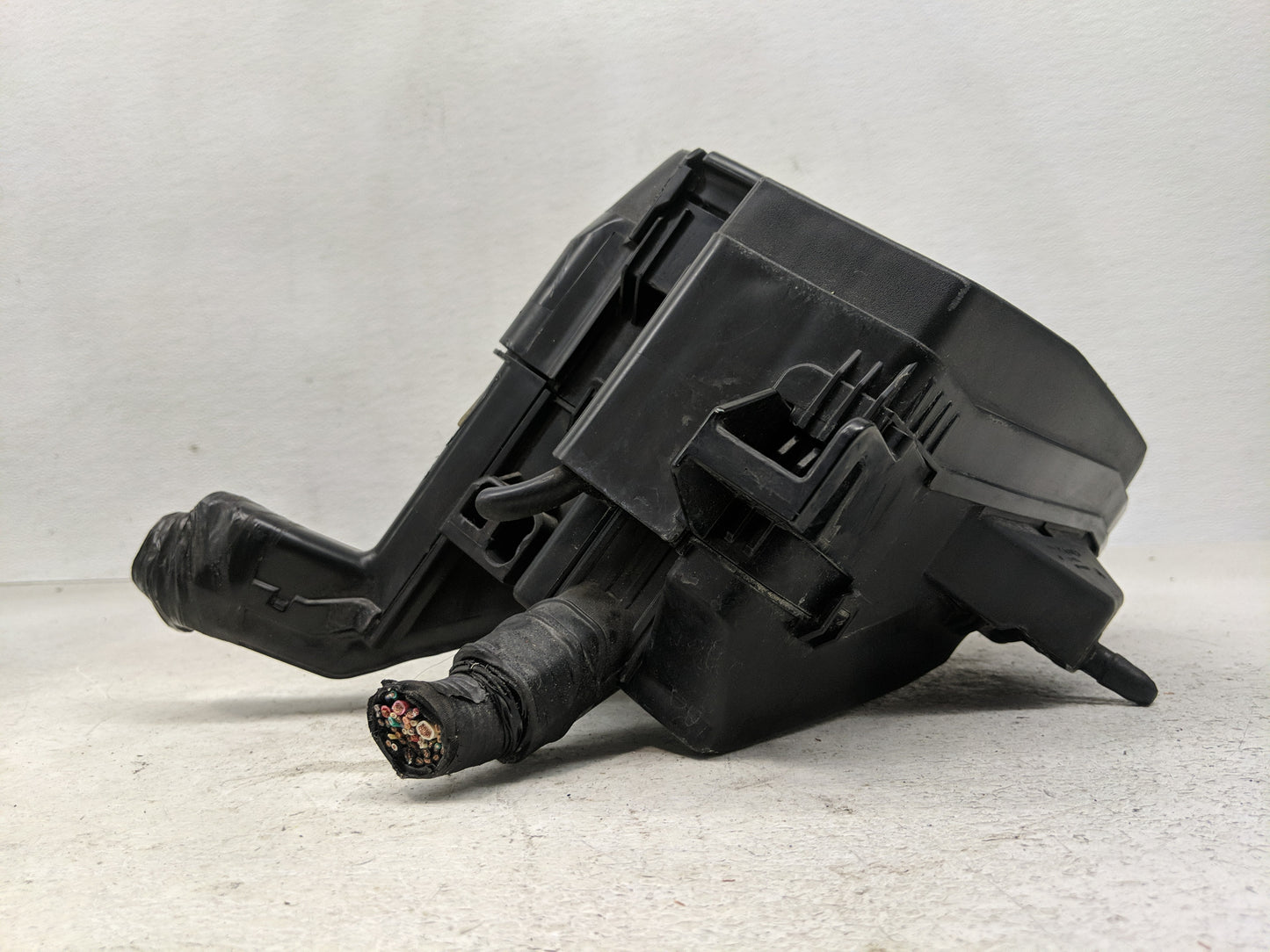 Hyundai Sonata Fusebox Fuse Box Relay Module Tipm 91955-l0451 - Oemusedautoparts1.com