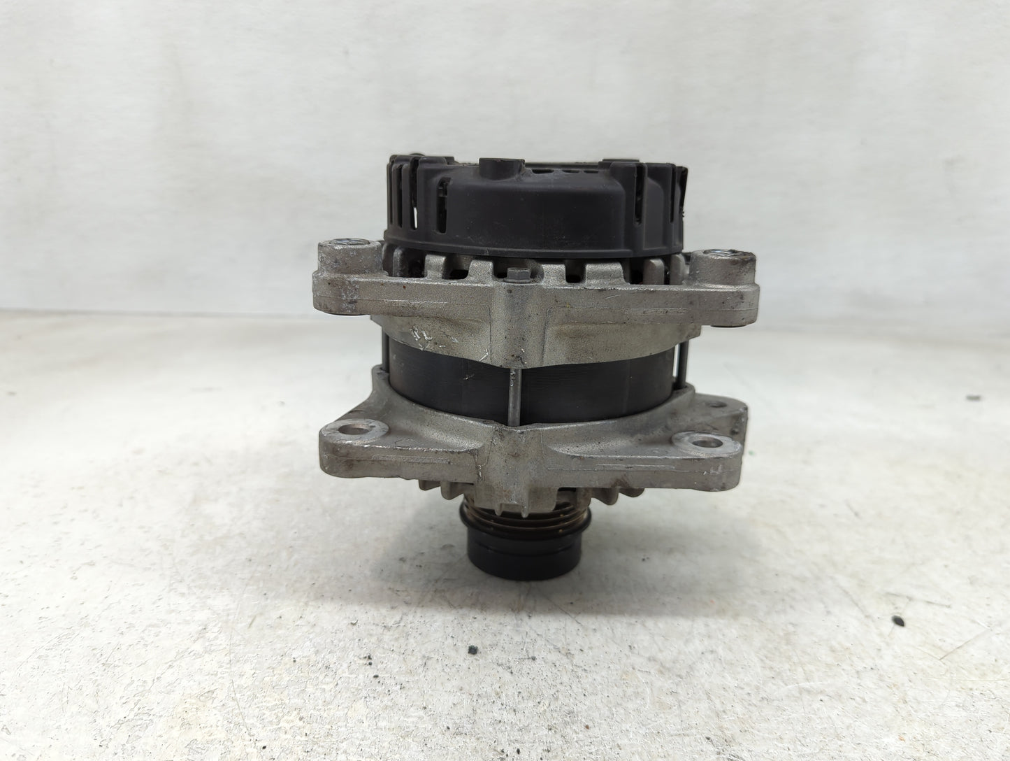2020-2023 Hyundai Sonata Alternator Replacement Generator Charging Assembly Engine OEM P/N:37300-2M420 2724600 Fits OEM Used