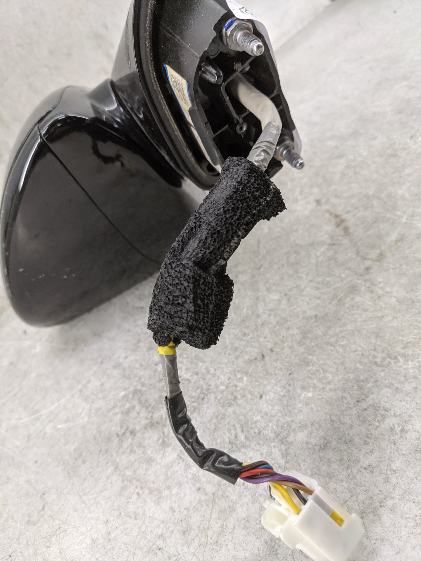 2020-2023 Hyundai Sonata Driver Side View Mirror - Left Door Mirror OEM Used - Oemusedautoparts1.com