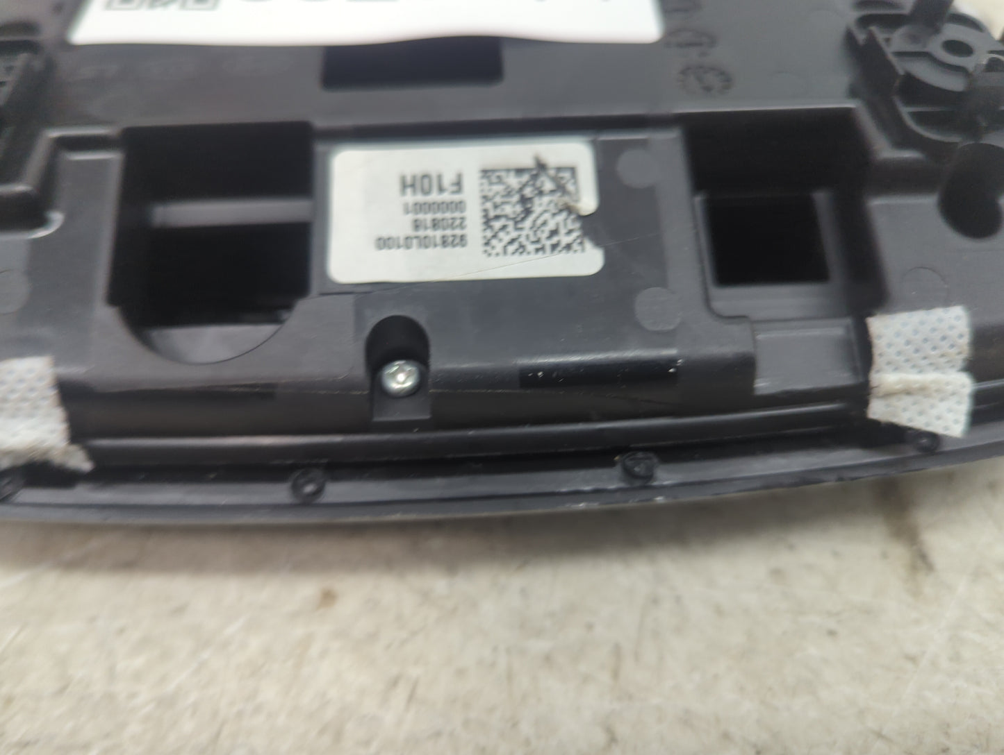 2020-2023 Hyundai Sonata Overhead Console W/rear Climate Control - Oemusedautoparts1.com
