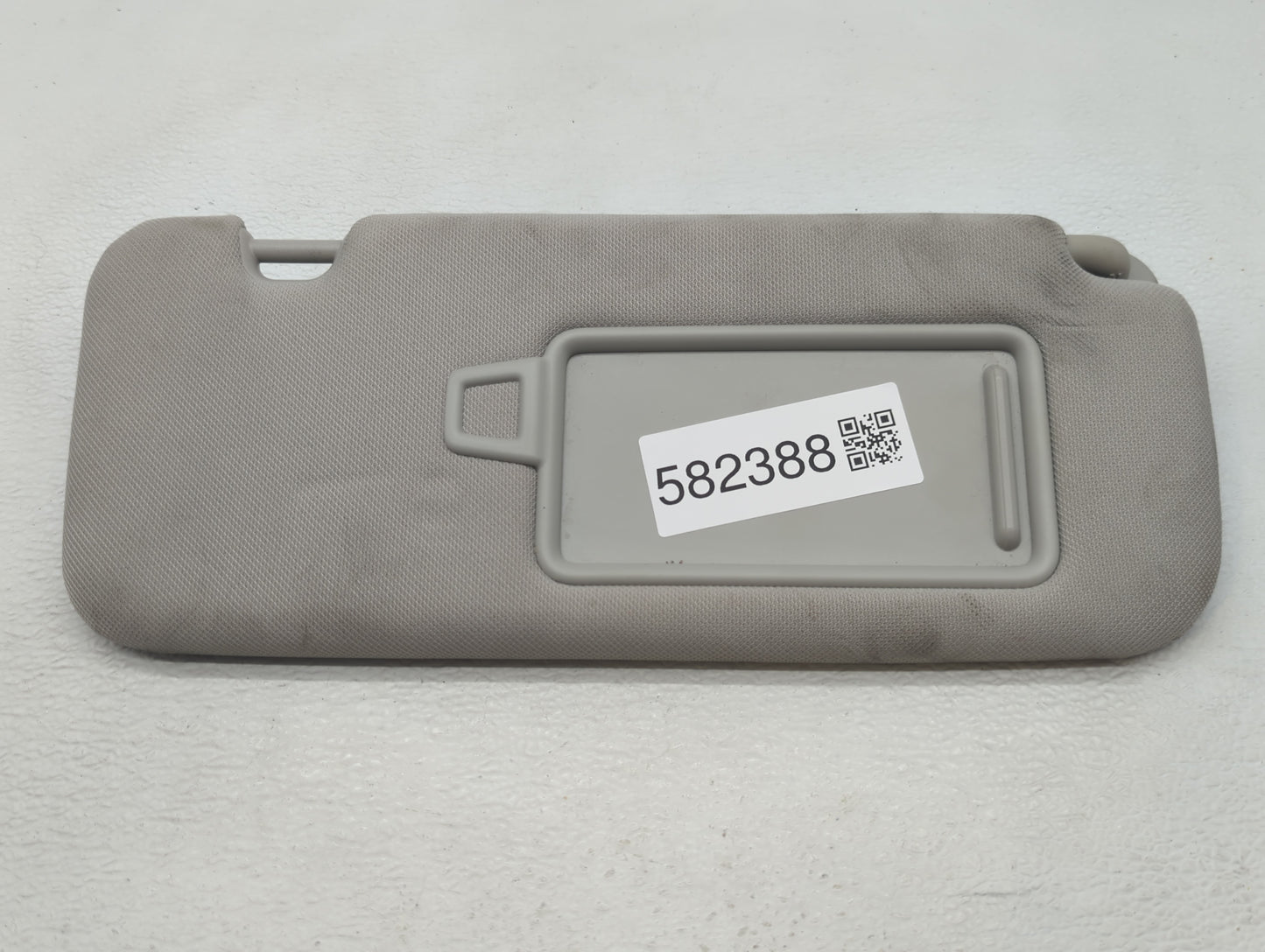 2020-2023 Hyundai Sonata Sun Visor Shade Replacement Passenger Right Mirror Fits Fits 2020 2021 2022 2023 OEM Used Auto Part