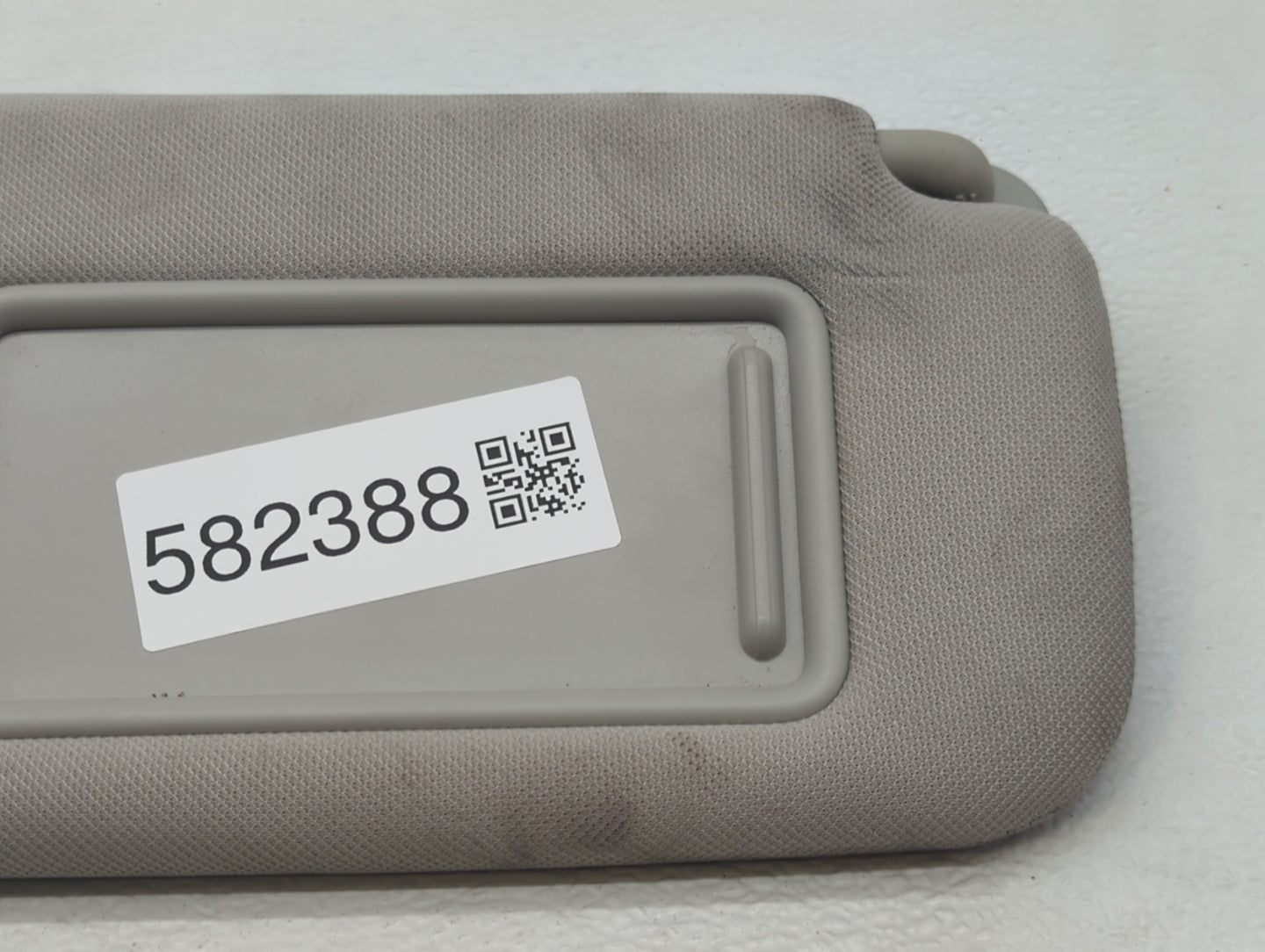 2020-2023 Hyundai Sonata Sun Visor Shade Replacement Passenger Right Mirror Fits Fits 2020 2021 2022 2023 OEM Used Auto Part