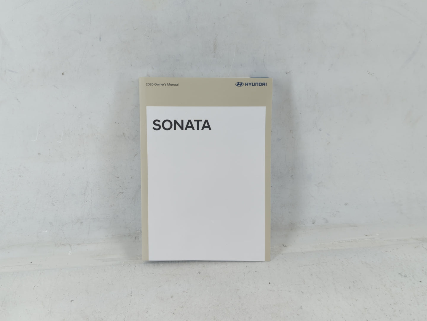 2020 Hyundai Sonata Owners Manual Book Guide P/N:LDWO-EU9DB OEM Used Auto Parts - Oemusedautoparts1.com
